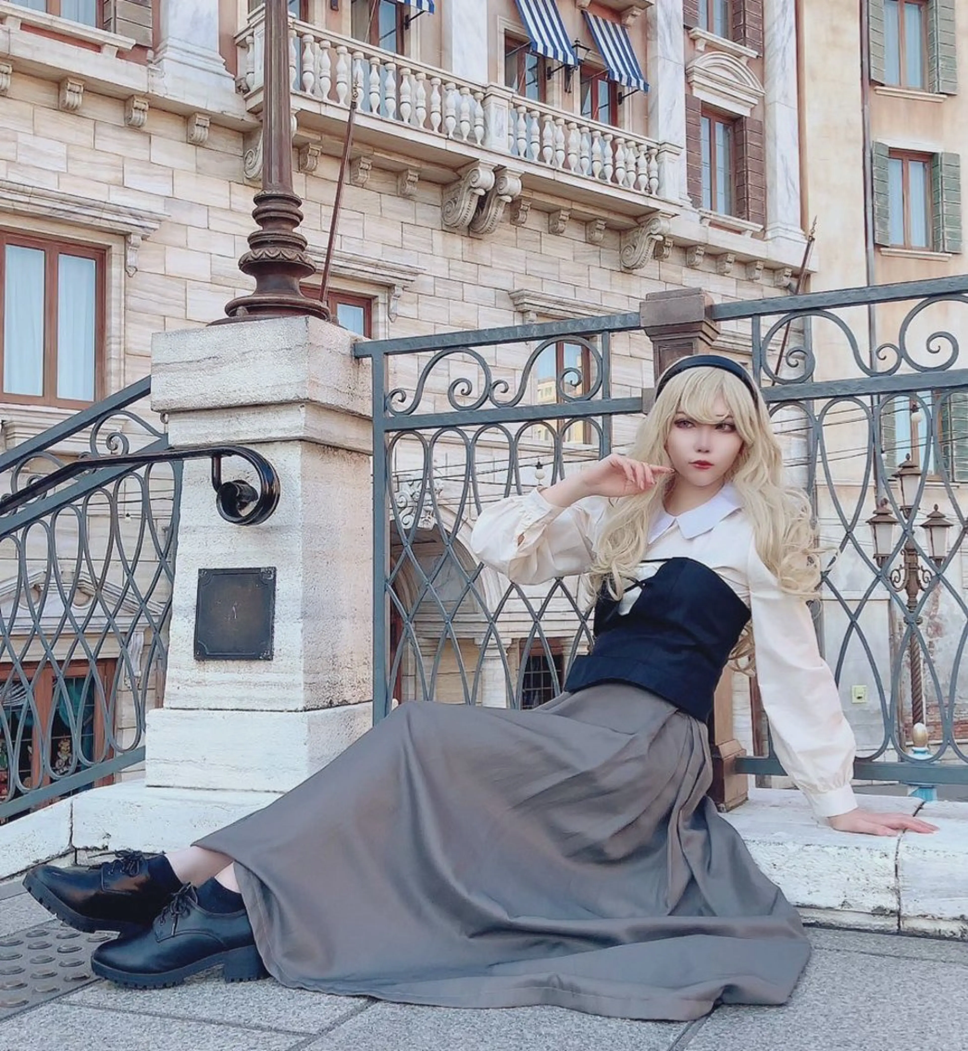 セミロング カラー ヘアアレンジ ローズカラー アニメ髪・ウルフ🦇 樋口莉夏のヘアスタイル