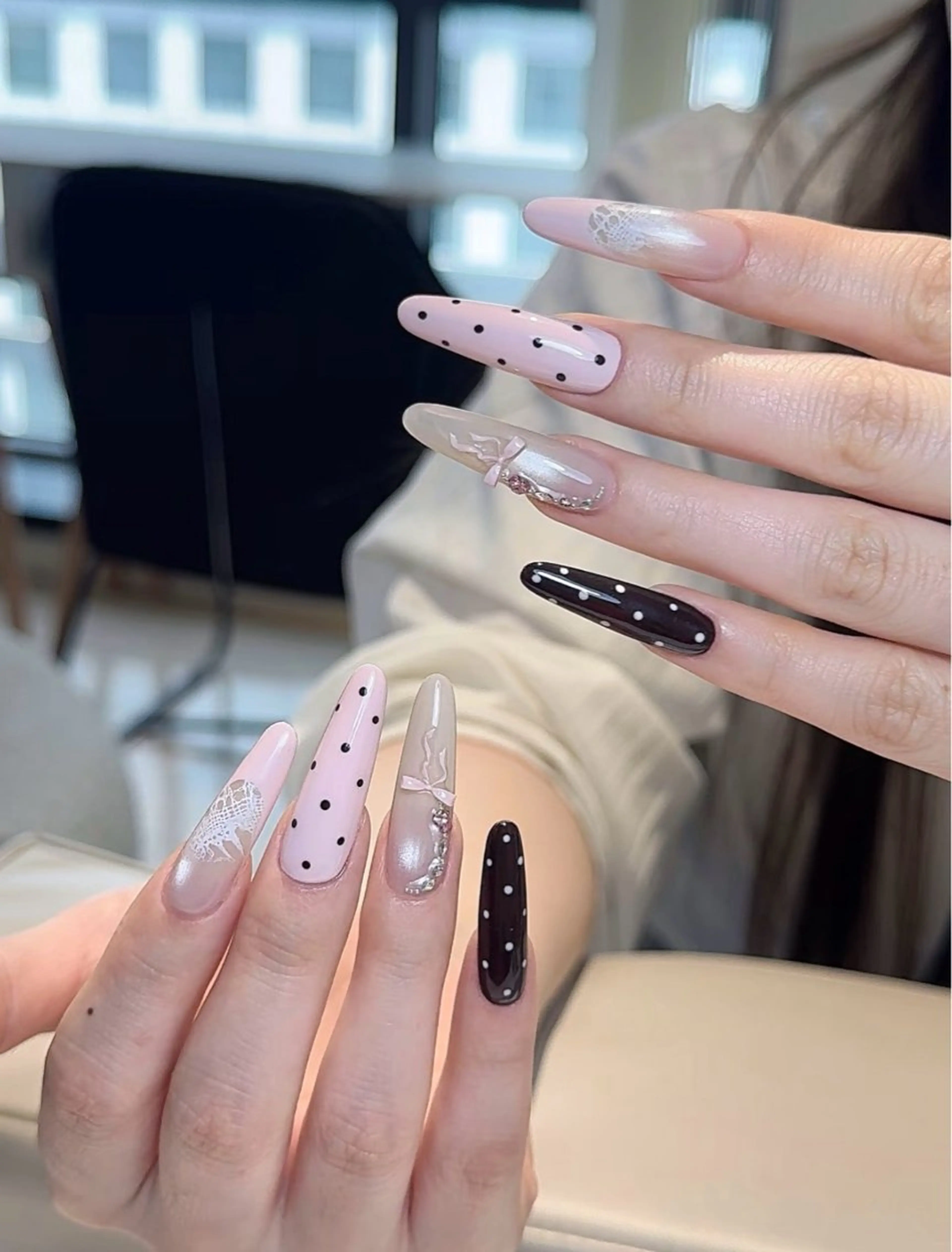 ネイル フレンチネイル キラキラネイル 韓国ネイル シンプルネイル ワンホンネイル ハンドネイル MEI Nailのネイルデザイン