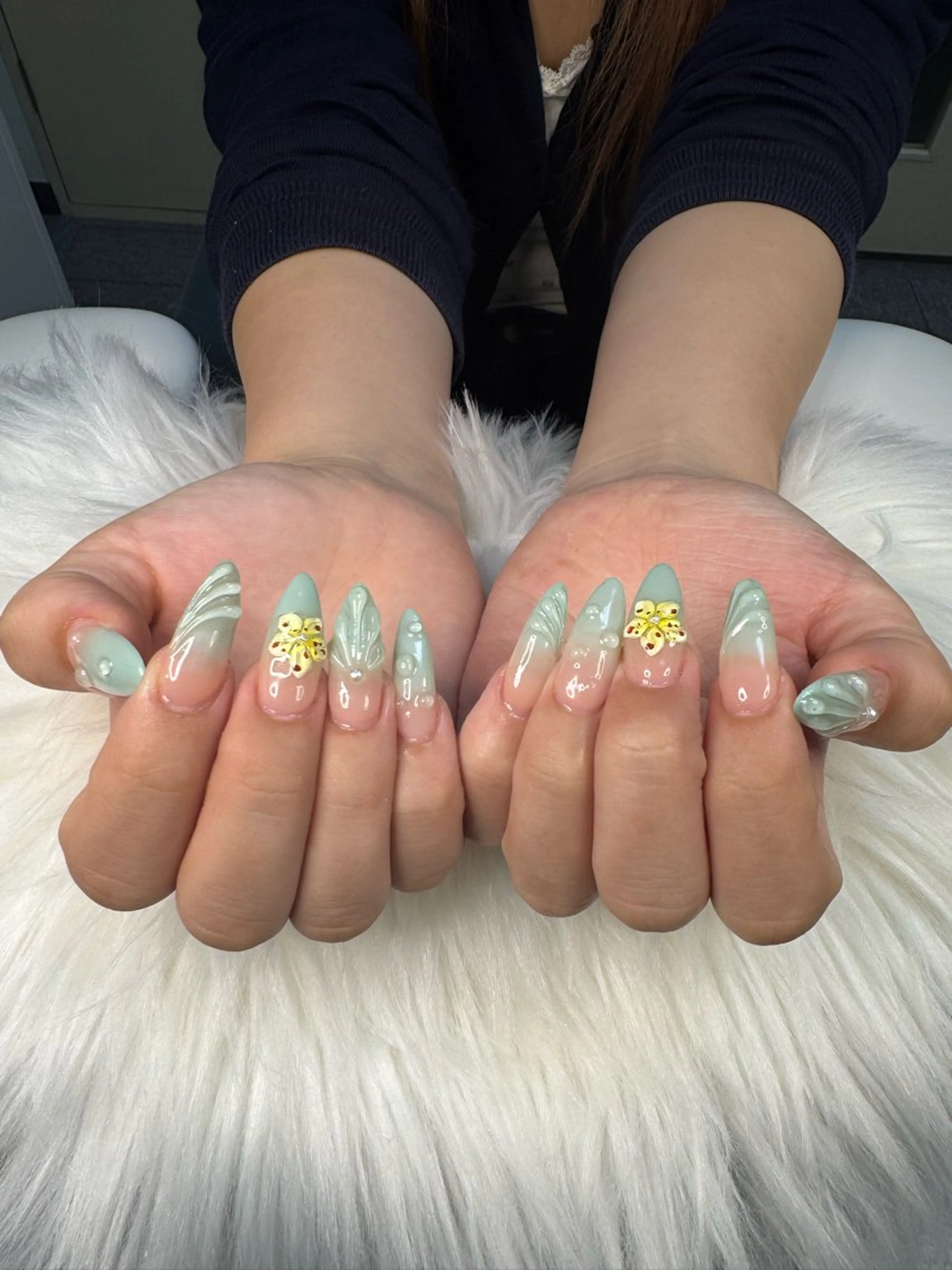 ネイル アートネイル オーロラネイル チークネイル 長さ出し フットネイル Happy Nailのネイルデザイン