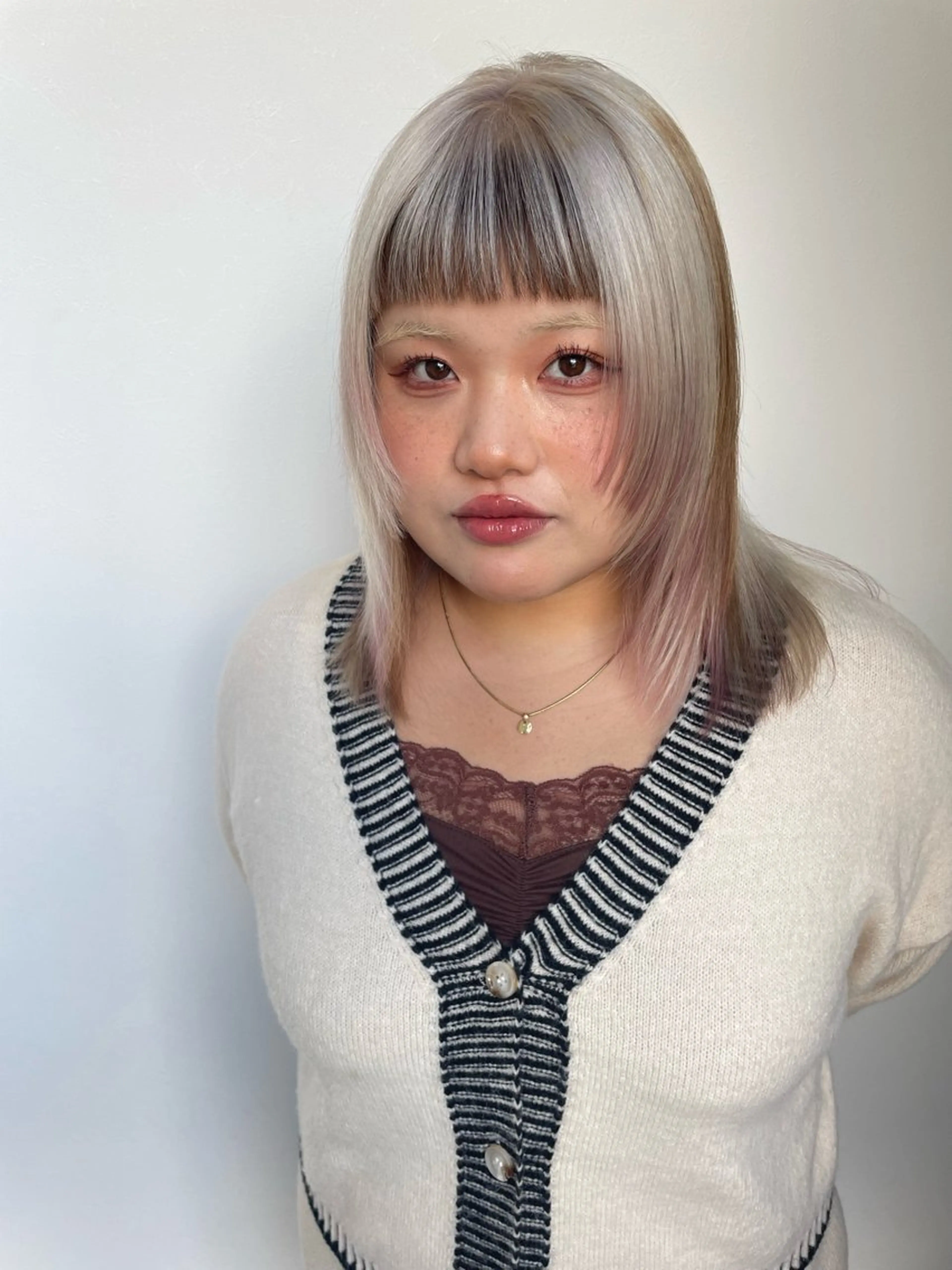 セミロング カラー レイヤーカット カット ヘアカラー Ammi hair所属・YUI/ ブリーチカラー🌷のヘアスタイル