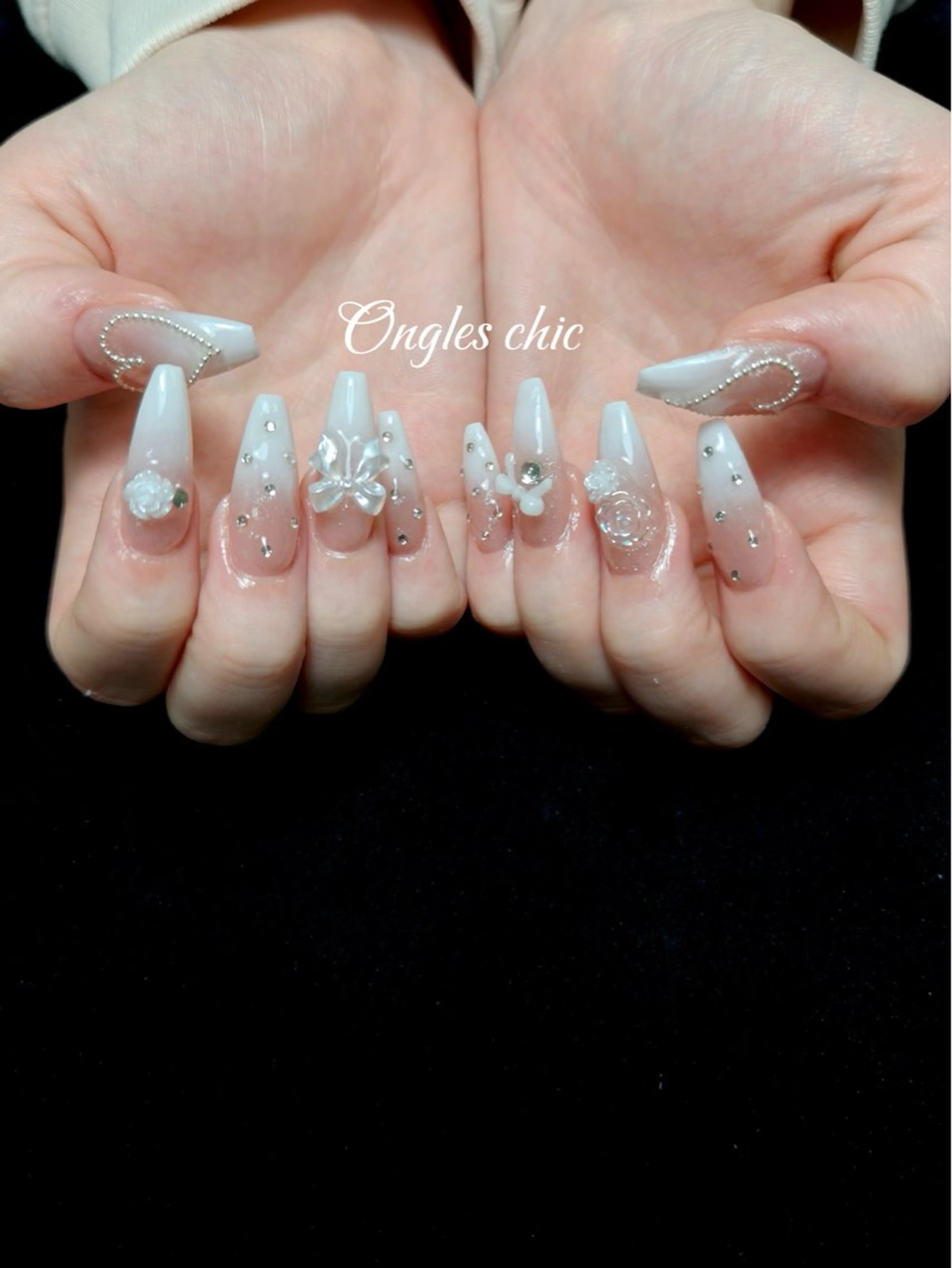 ネイル ハンドネイル ongles chicのネイルデザイン