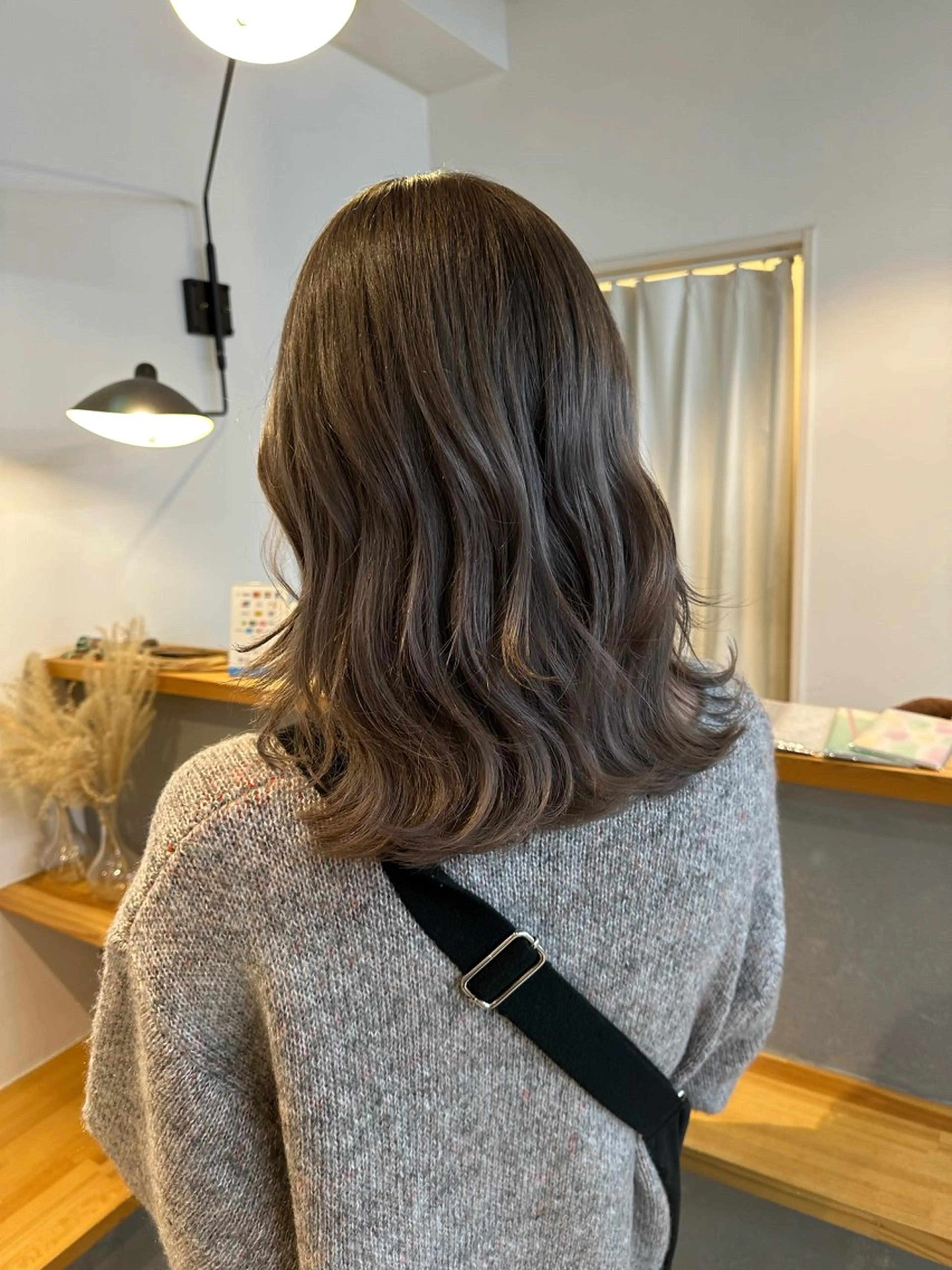 ミディアム カラー yuika .のヘアスタイル