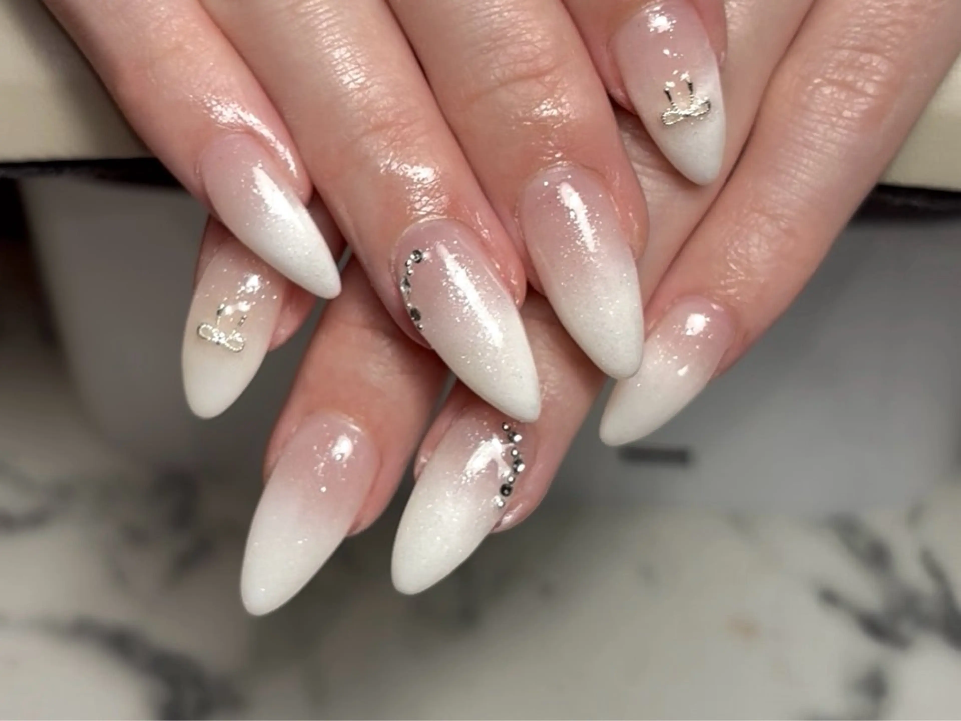 オフ込みハンドネイル　持ち込みOK🙆‍♀️の写真