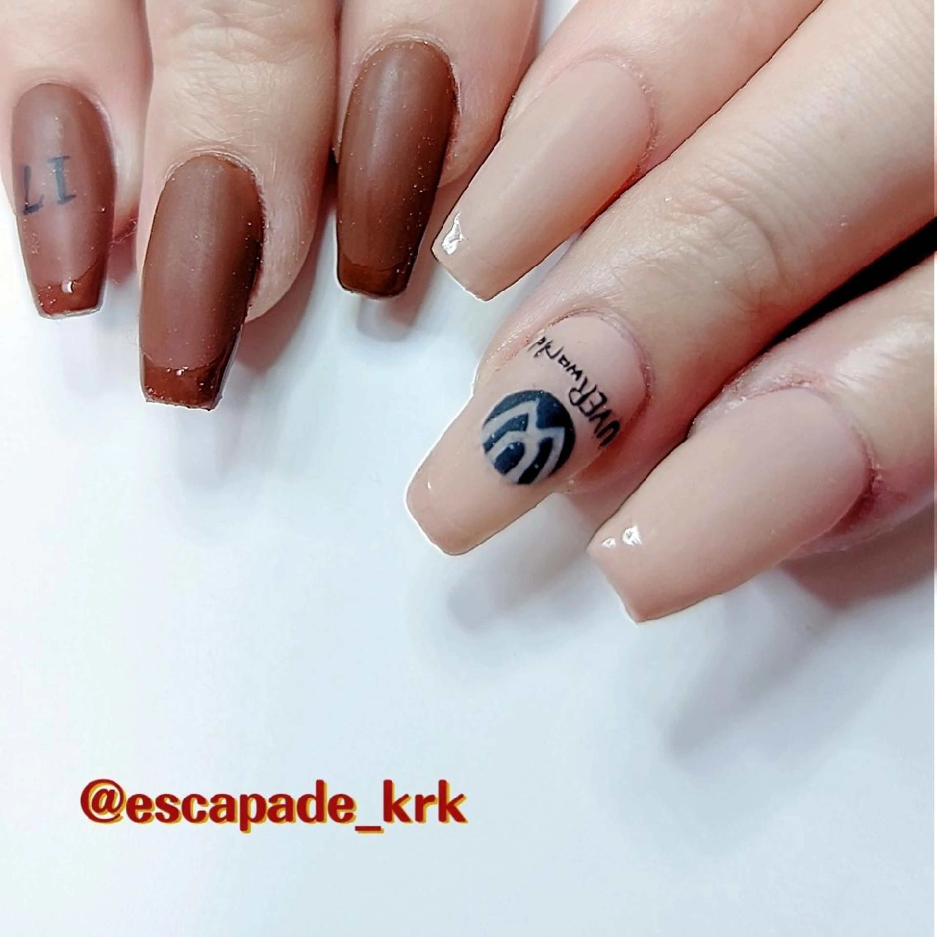 ネイル ハンドネイル クロキ 。のネイルデザイン