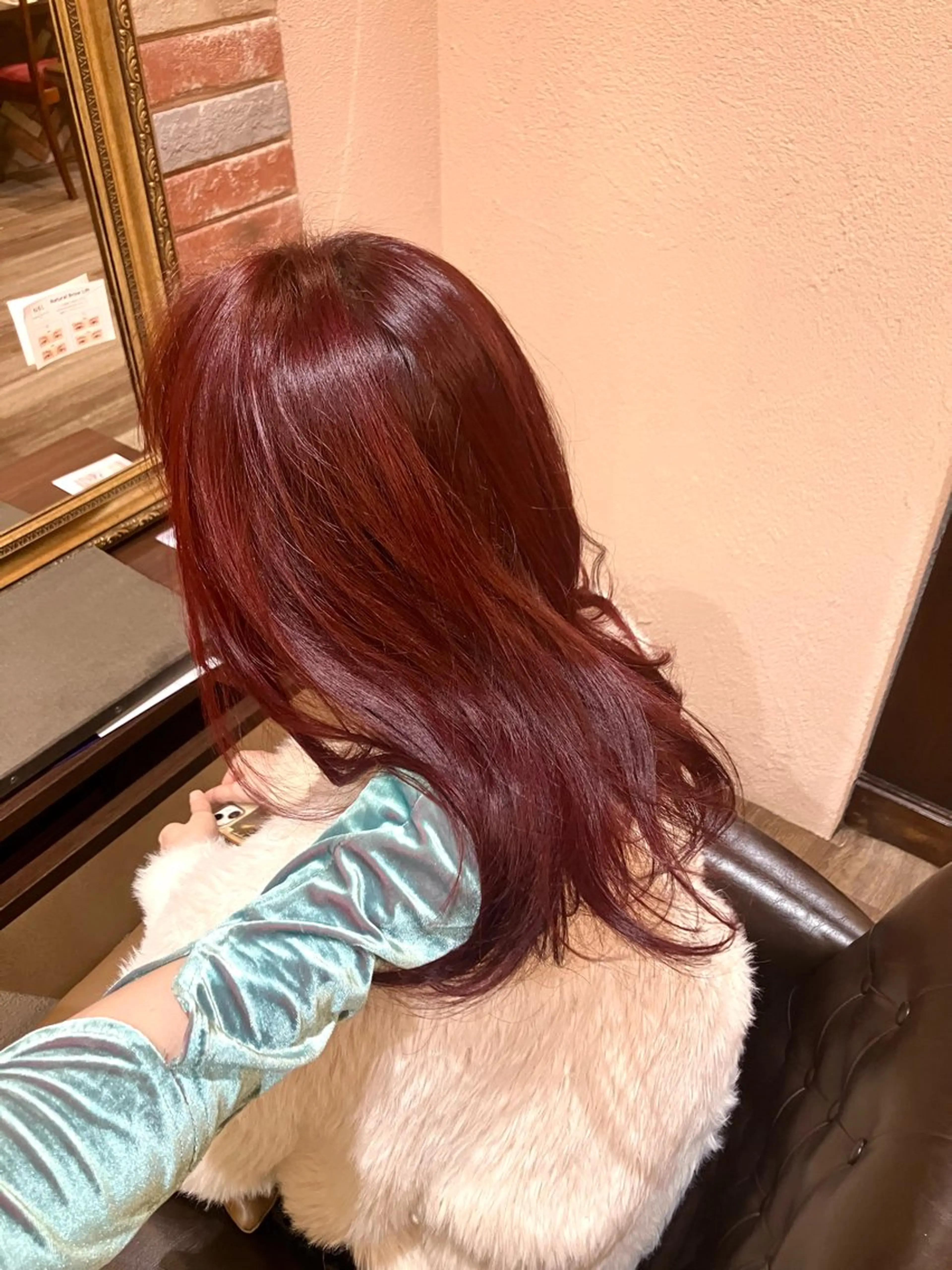 カラー レッドカラー ツボイ マホのヘアスタイル