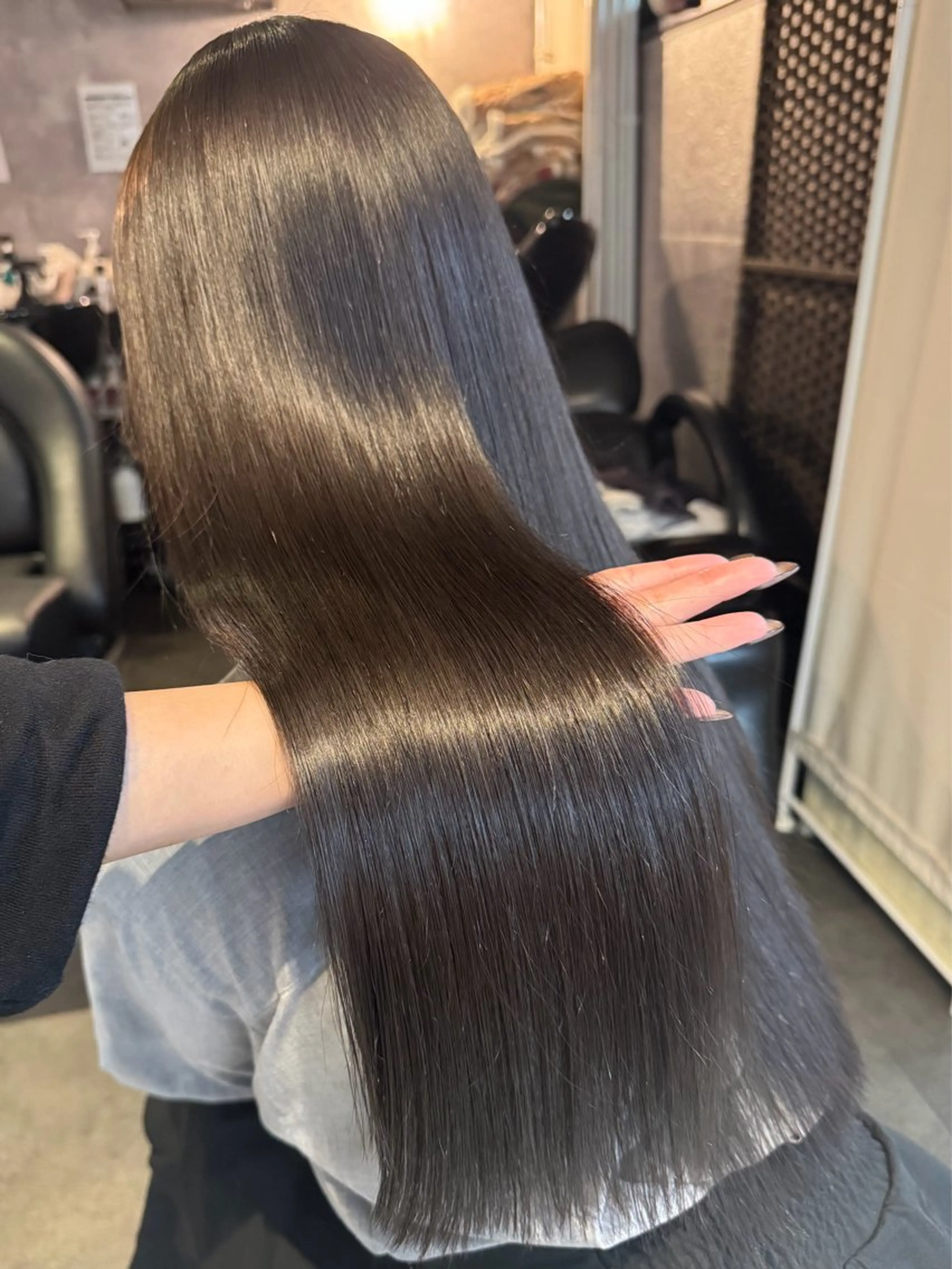 ロング カラー カット ヘアカラー 縮毛矯正 🩶mana🩶艶髪 /カラーオンカラーのヘアスタイル