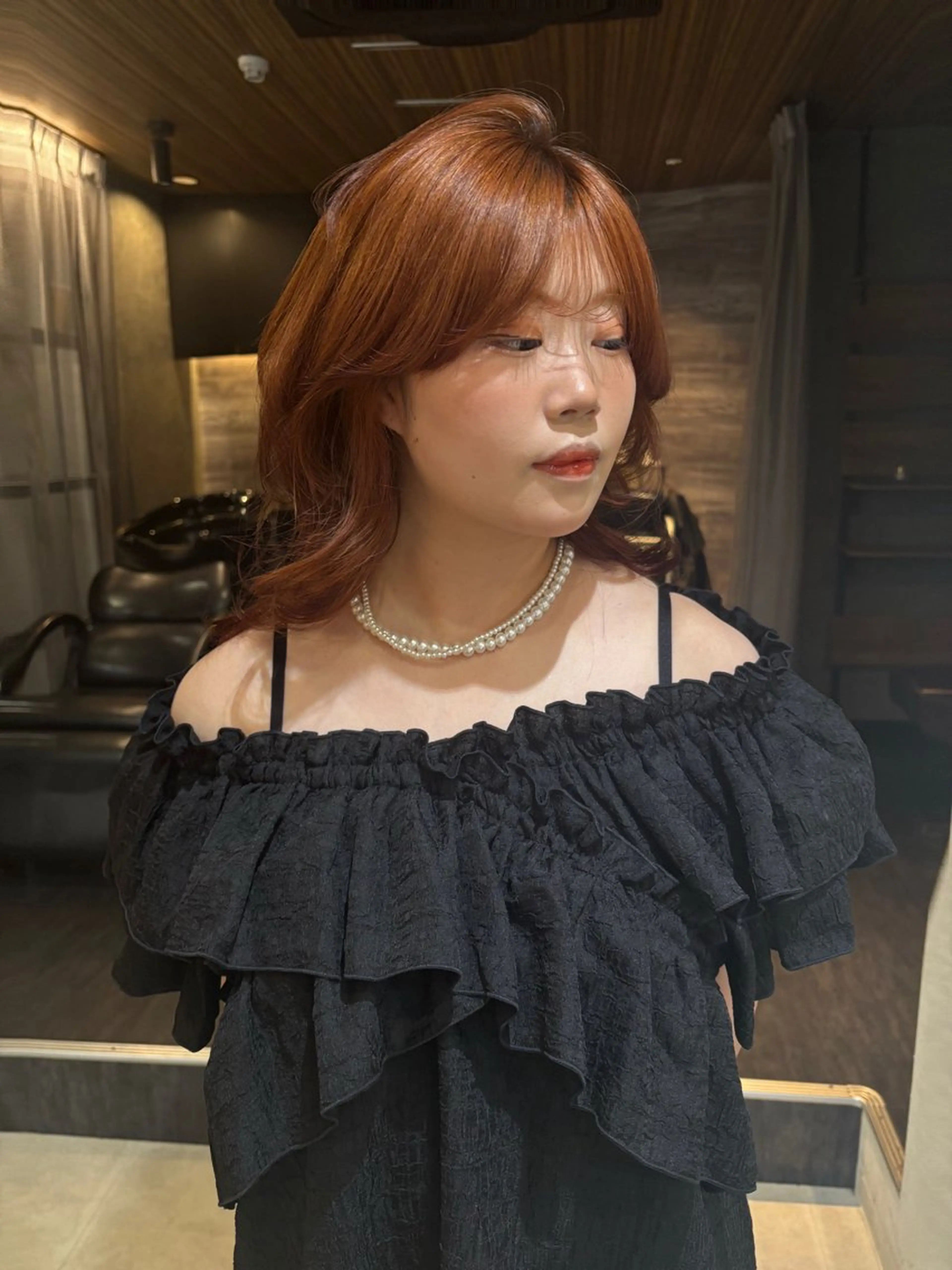 ミディアム レイヤーカット/韓国 /艶髪/ダブルカラーのヘアスタイル