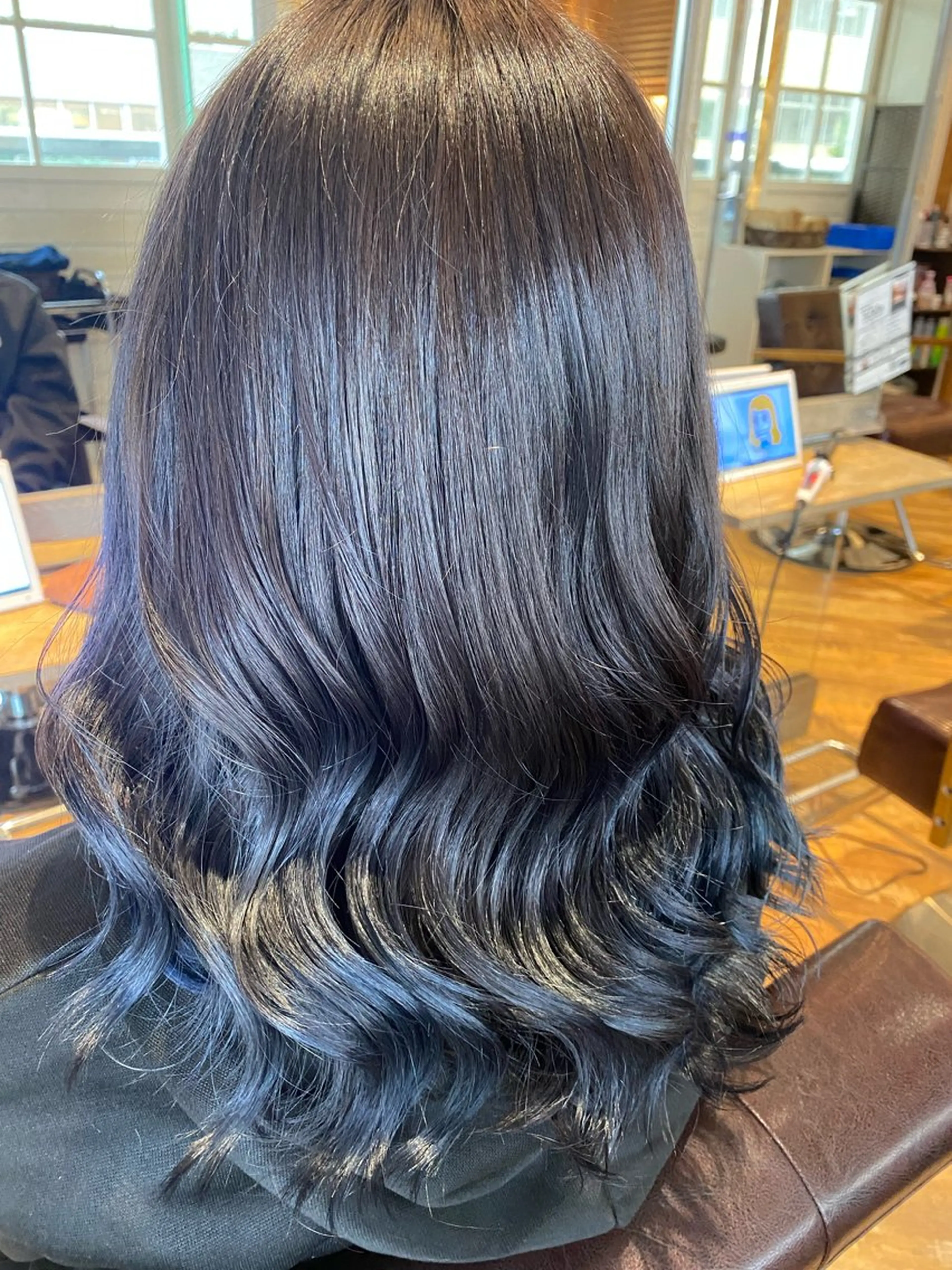 カラー ブルーカラー インナーカラー 美容室難民様向け 美容師/はるかのヘアスタイル