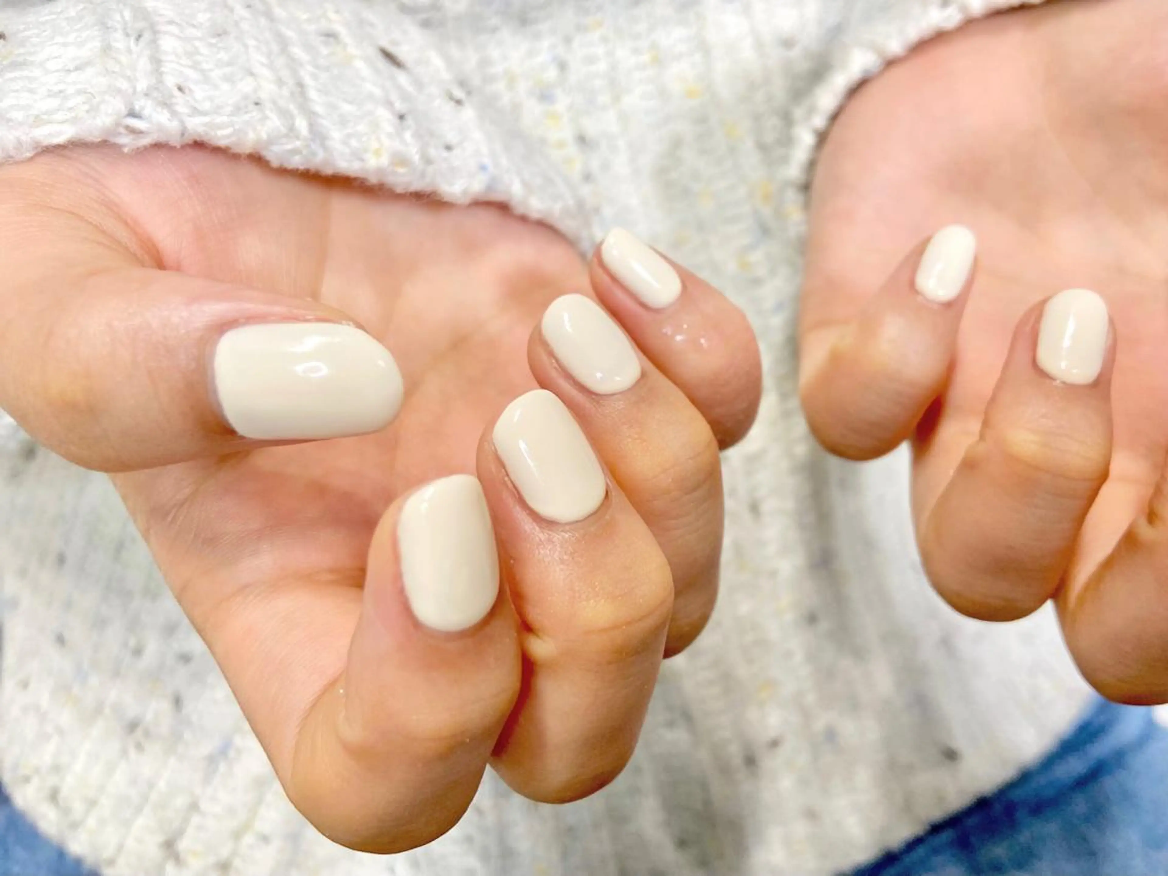 ネイル ホワイト salon de oct.のネイルデザイン