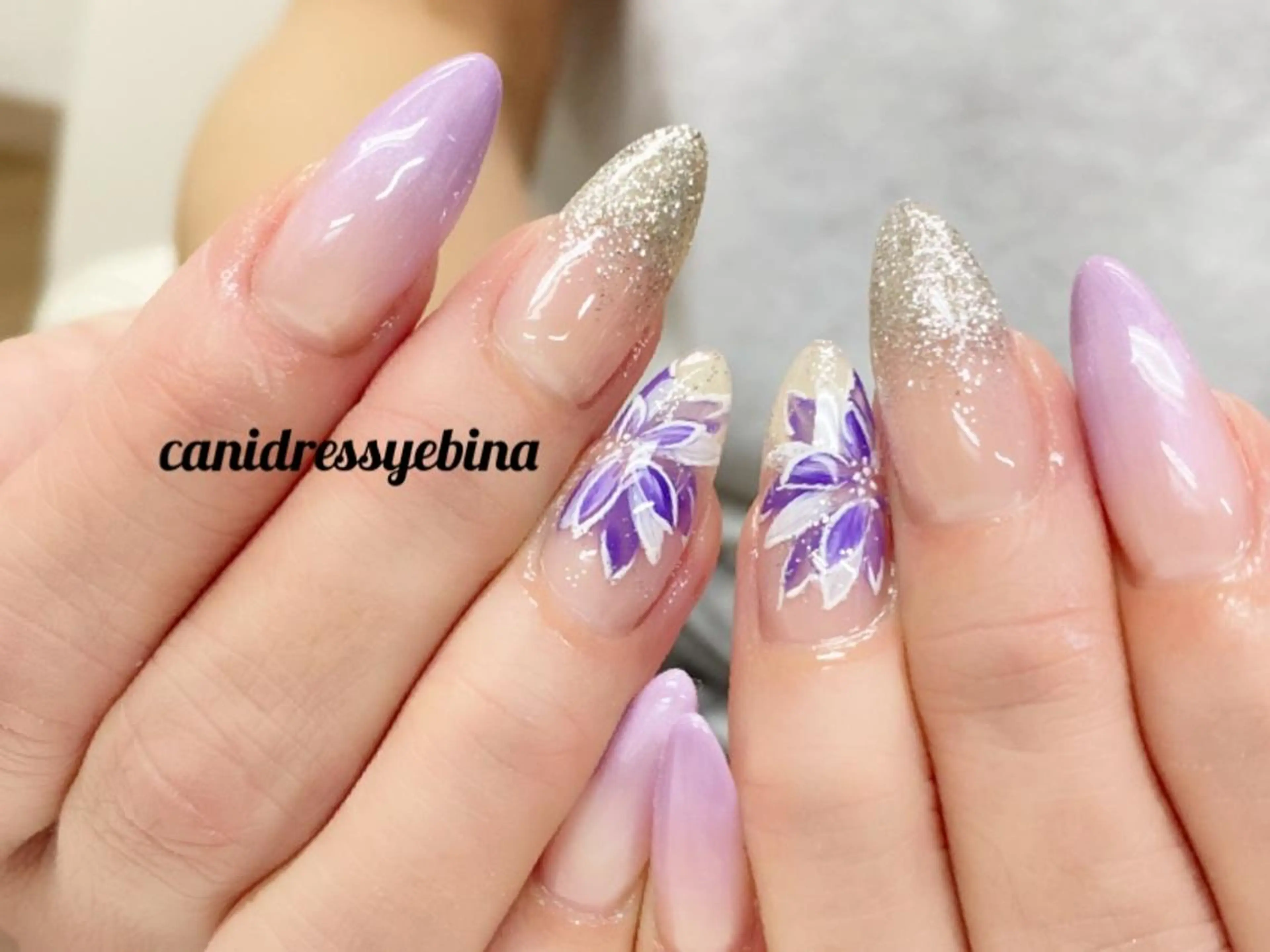 ネイル キャンアイドレッシー 海老名のネイルデザイン