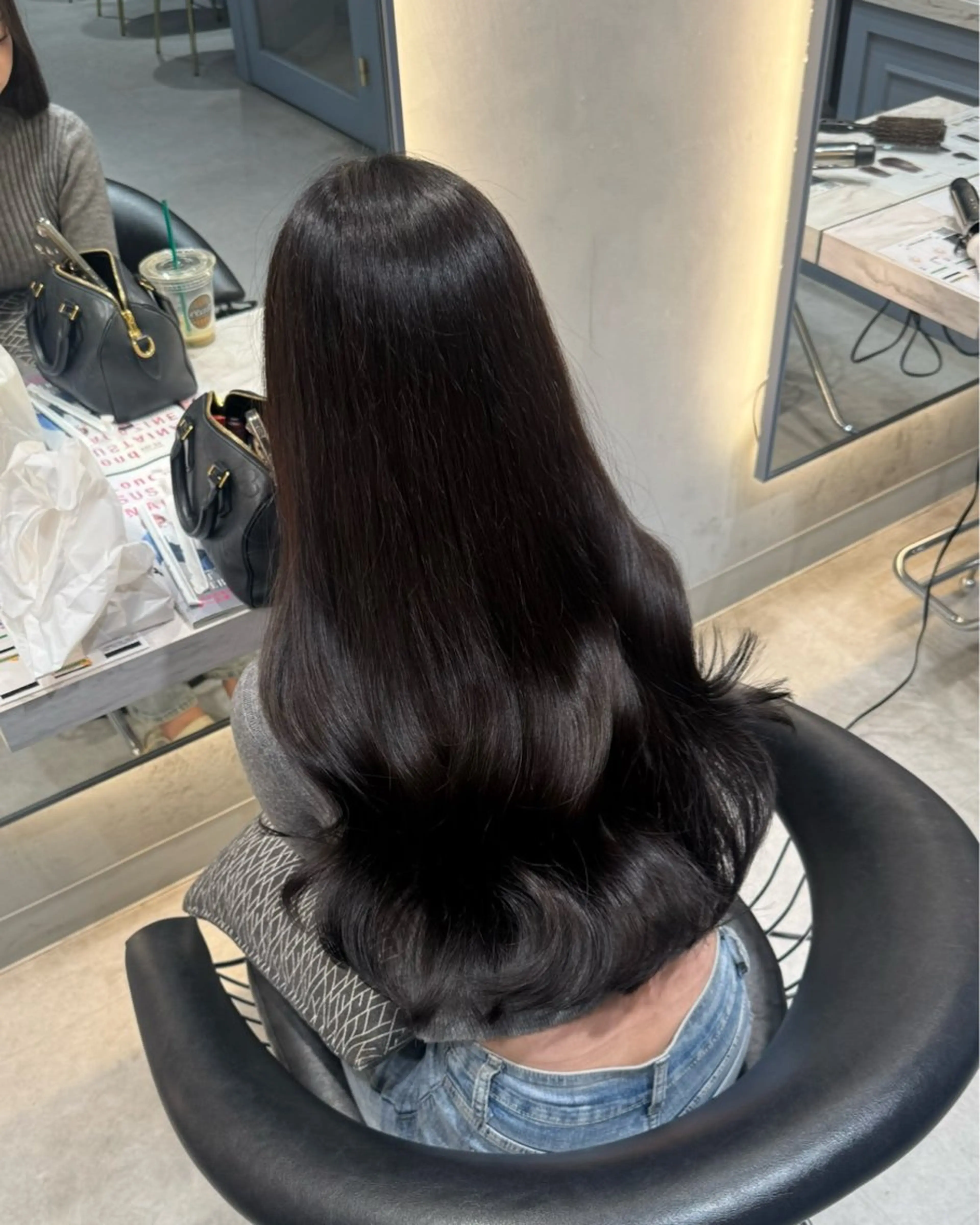 カラー 黒髪 ヘアカラー 🥣marumo koharu🥣のヘアスタイル