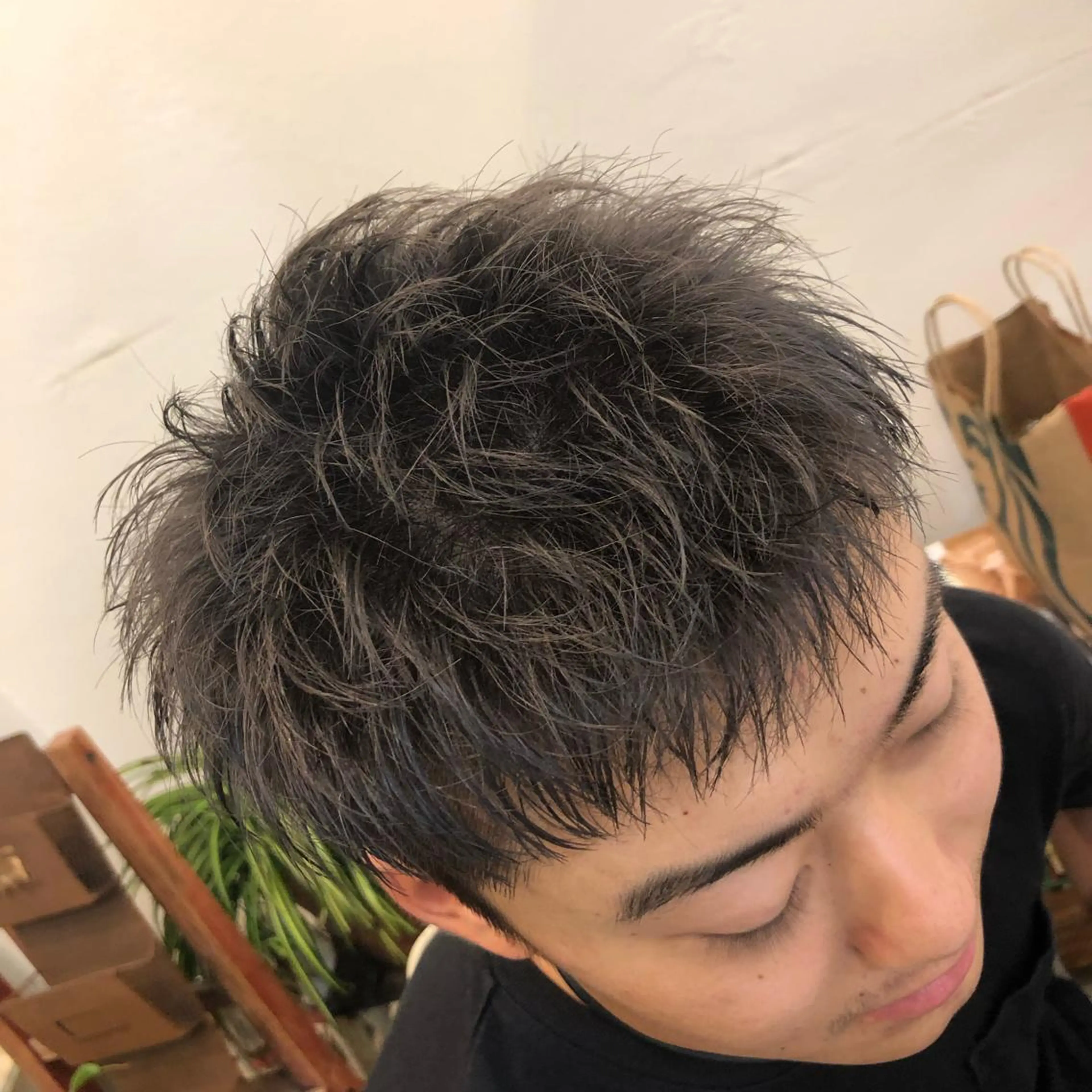 ショート メンズ メンズブリーチ 畠山 渚のヘアスタイル