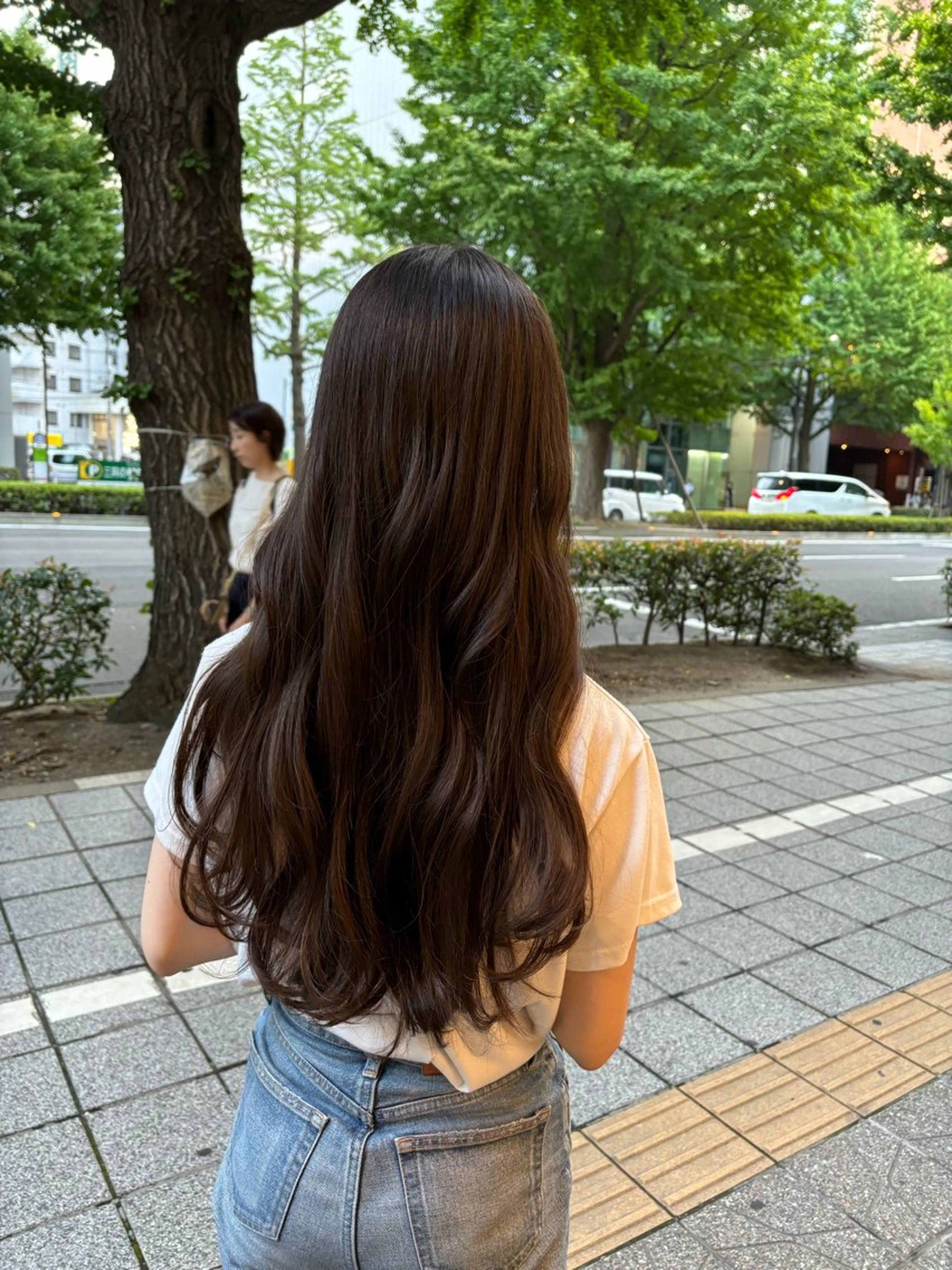 ロング くびれヘア 韓国風ヘア カット 🍓ハイトーンカラー 🎀nene🍓のヘアスタイル