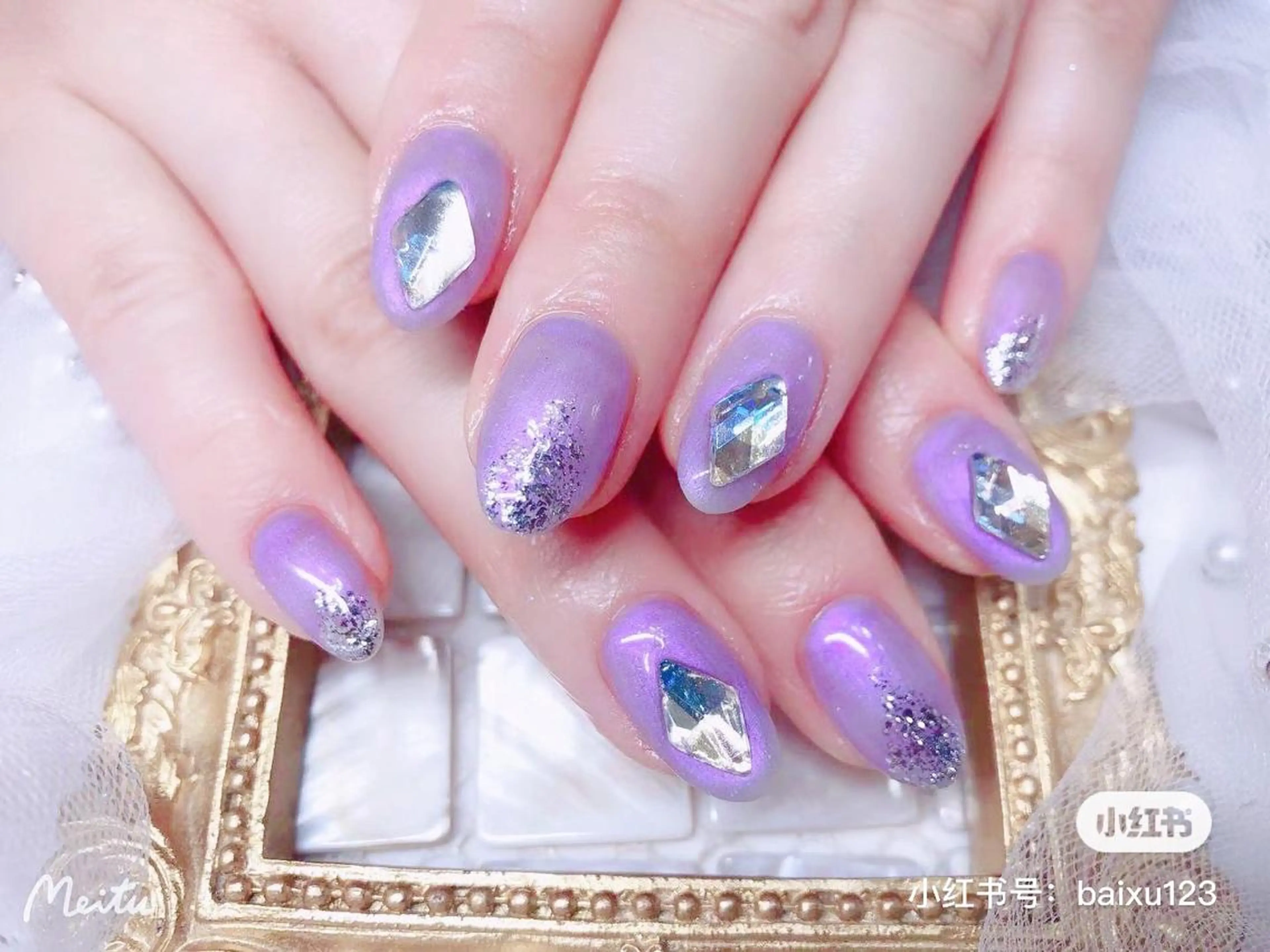 ネイル ハンドネイル マジック ミラーのネイルデザイン