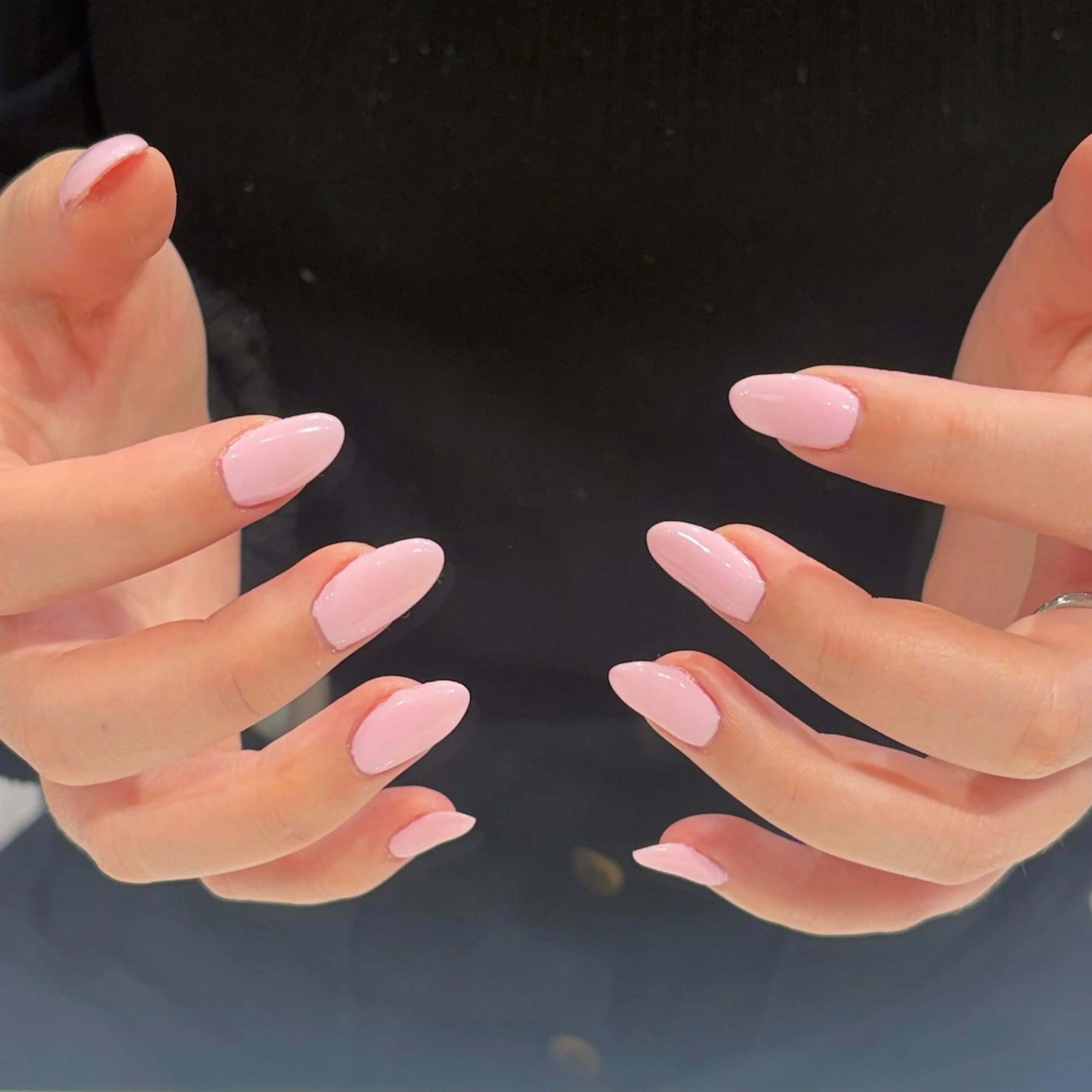 ネイル ハンドネイル SHELL NAIL 相馬 穂香のネイルデザイン