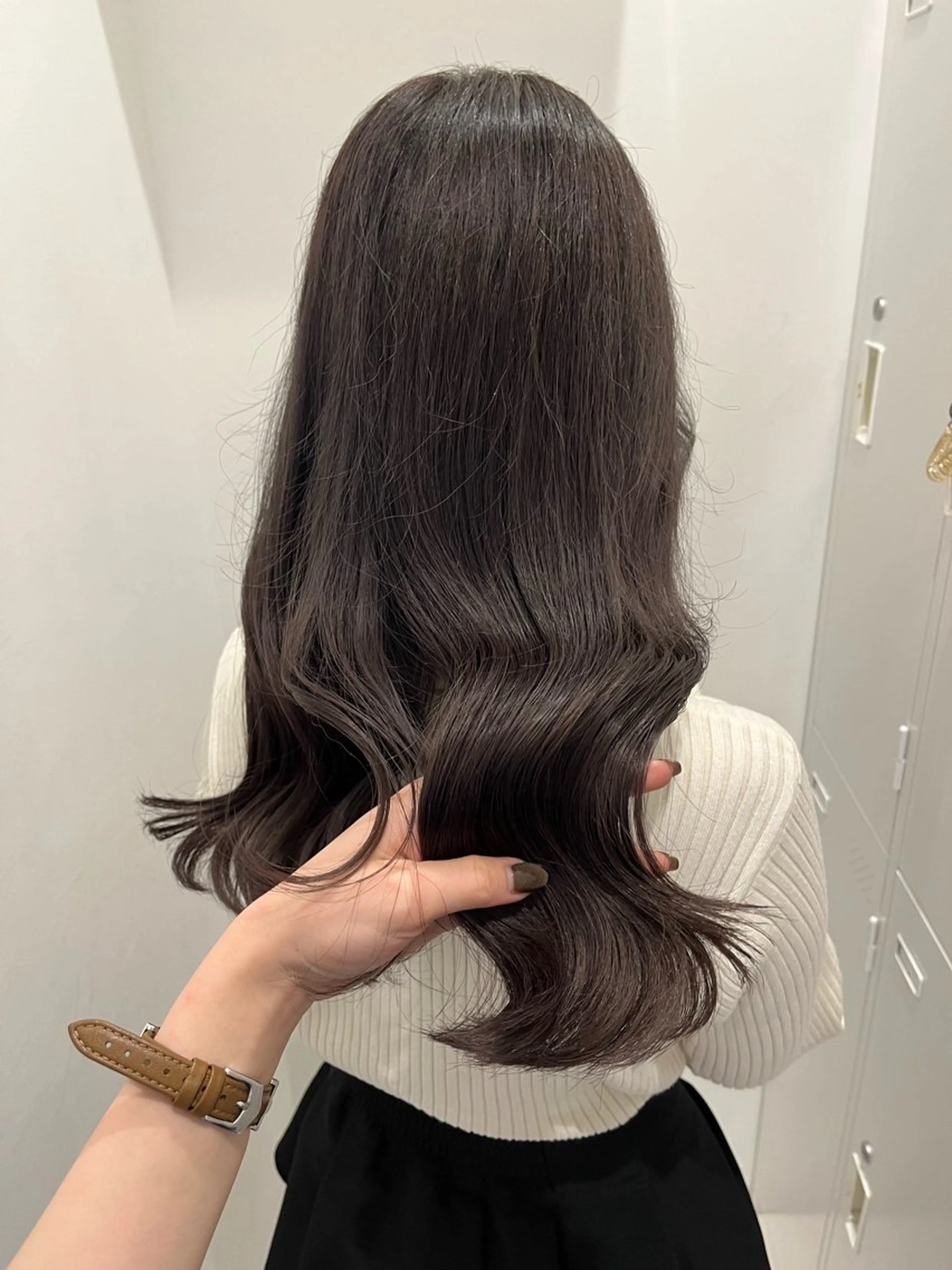 sena⌇ベージュ⌇ ブリーチなしWカラーのヘアスタイル