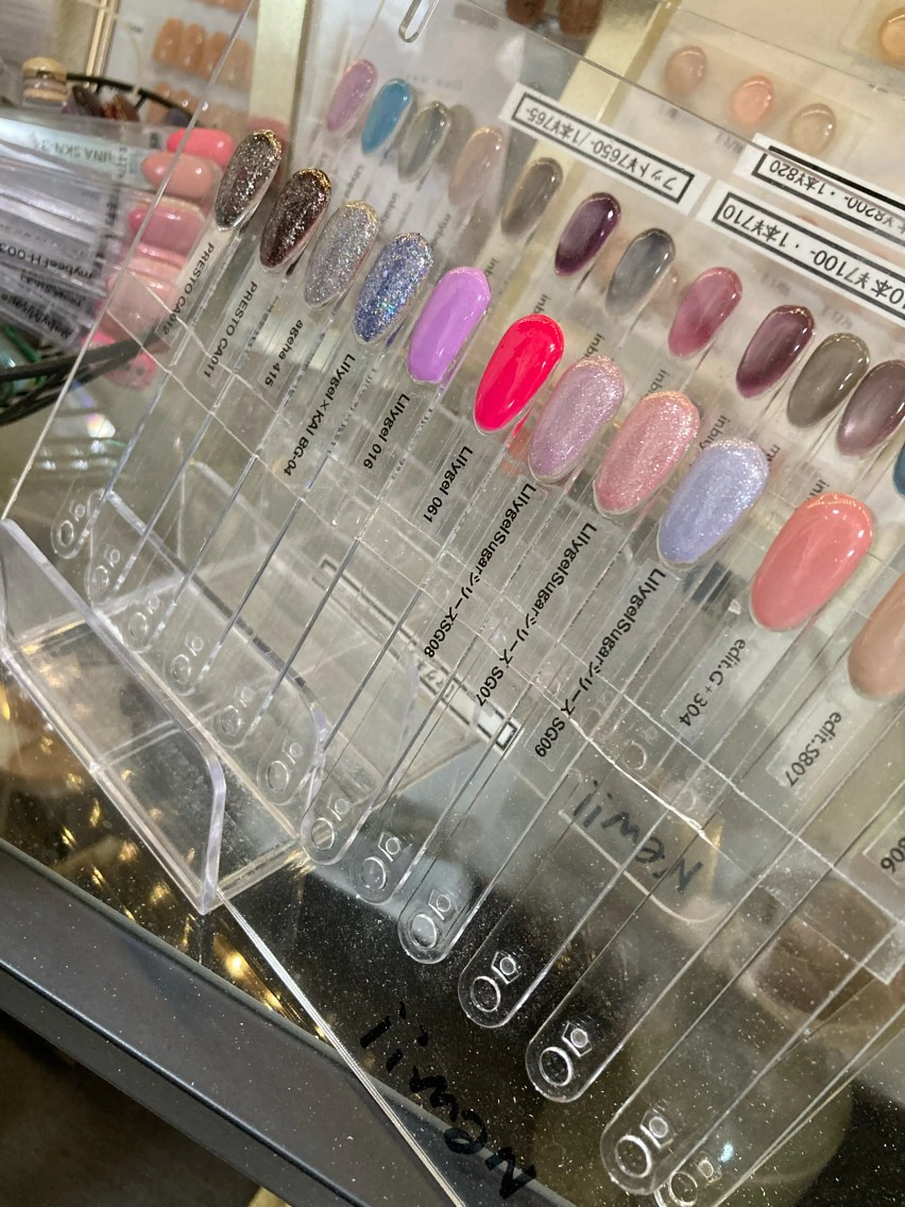 ネイル Legit nail salonのネイルデザイン