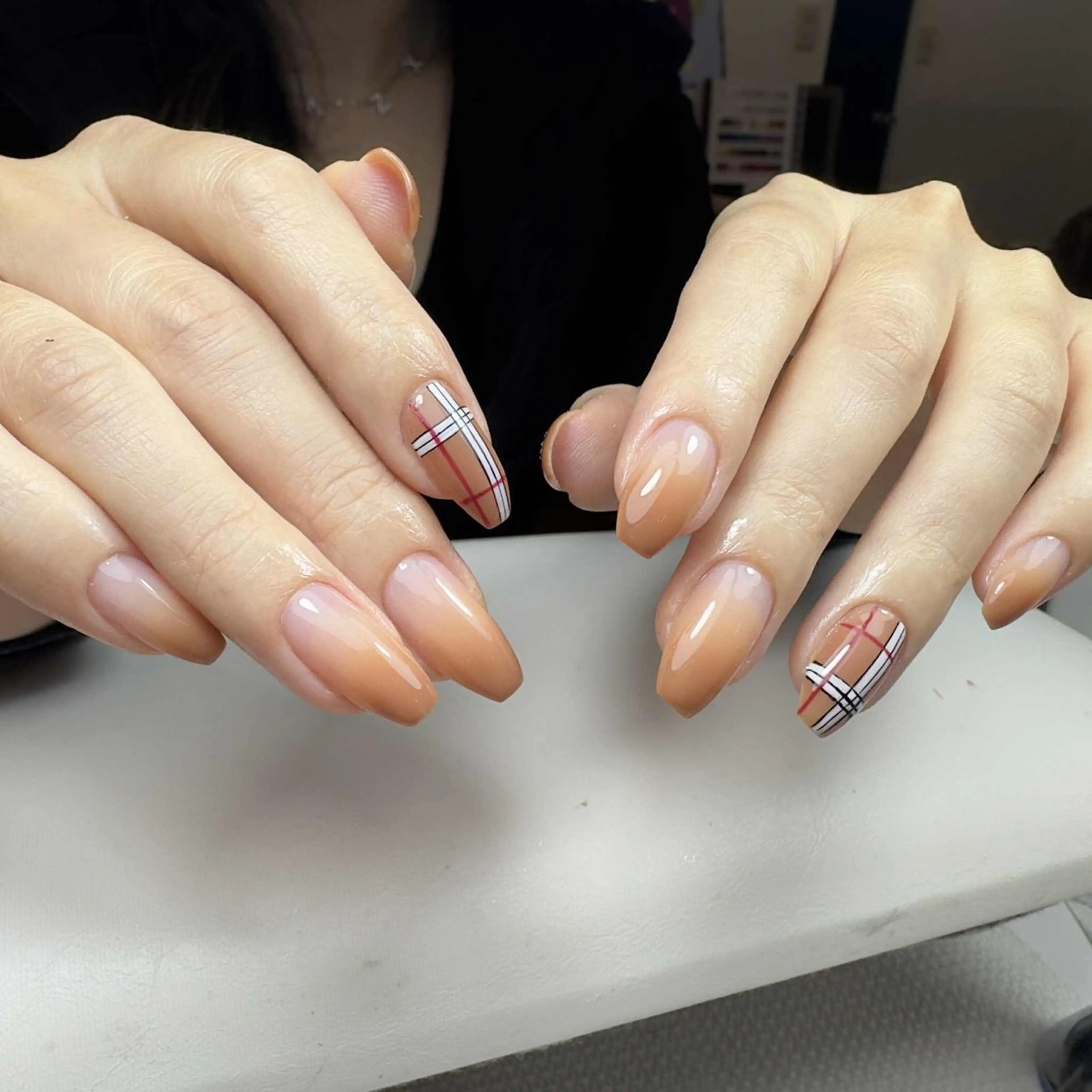 ネイル チークネイル フレンチネイル グラデーション 韓国ネイル マグネットネイル ハンドネイル Hana Nailのネイルデザイン