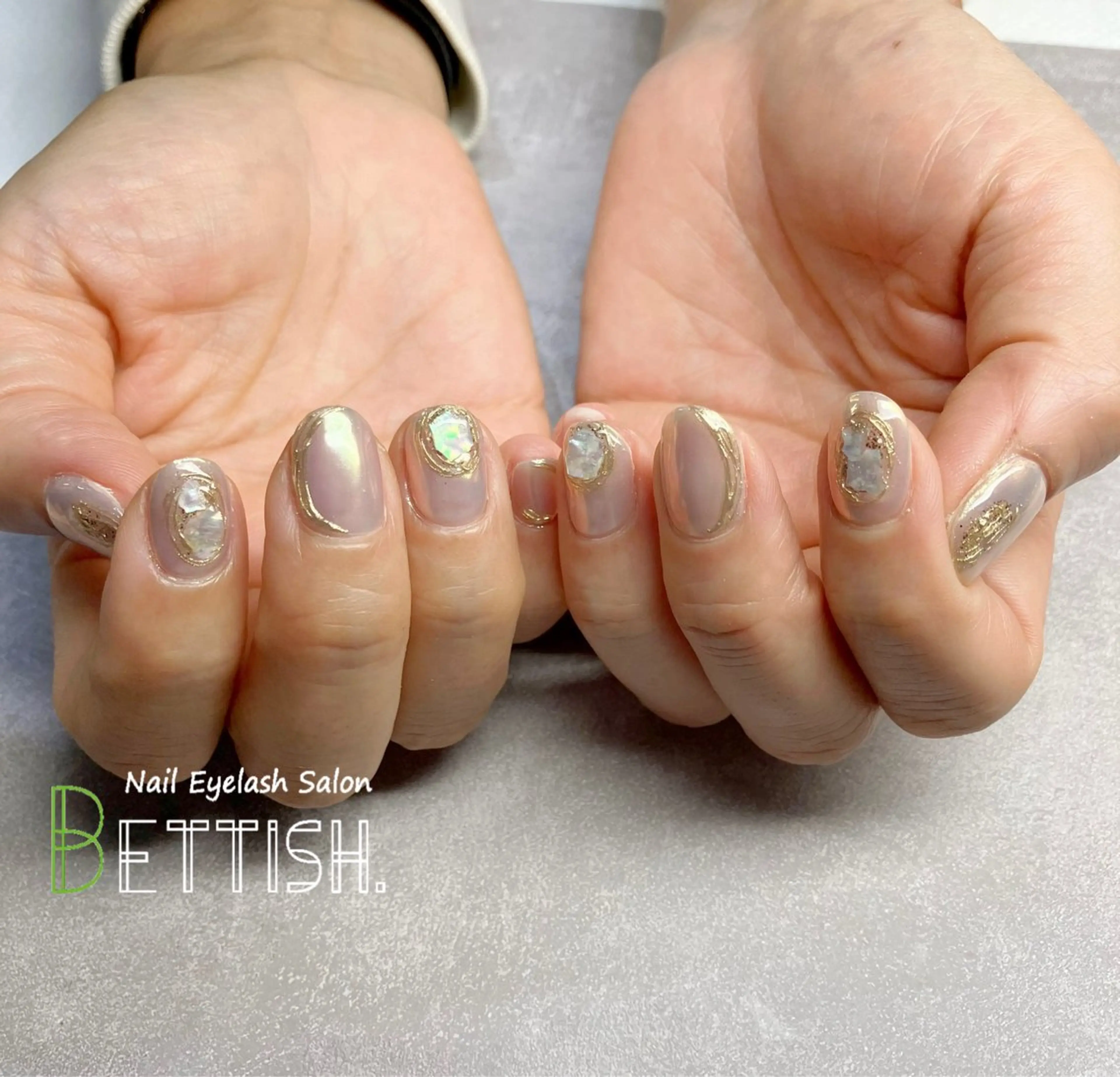 ネイル オーロラネイル キラキラネイル ミラーネイル BETTISH. KUMIKO☺︎︎のネイルデザイン