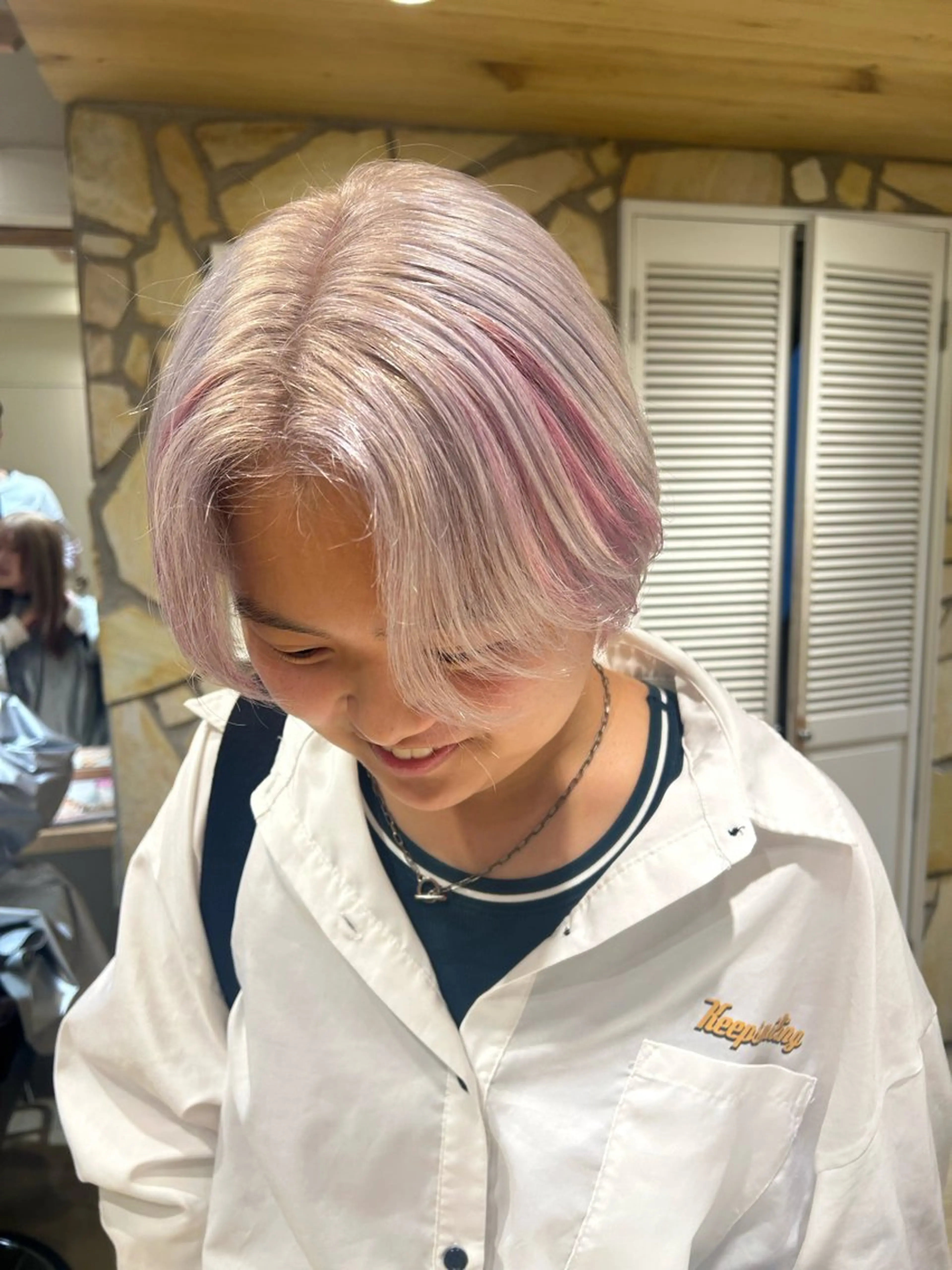 ショート カラー kawabe maikoのヘアスタイル
