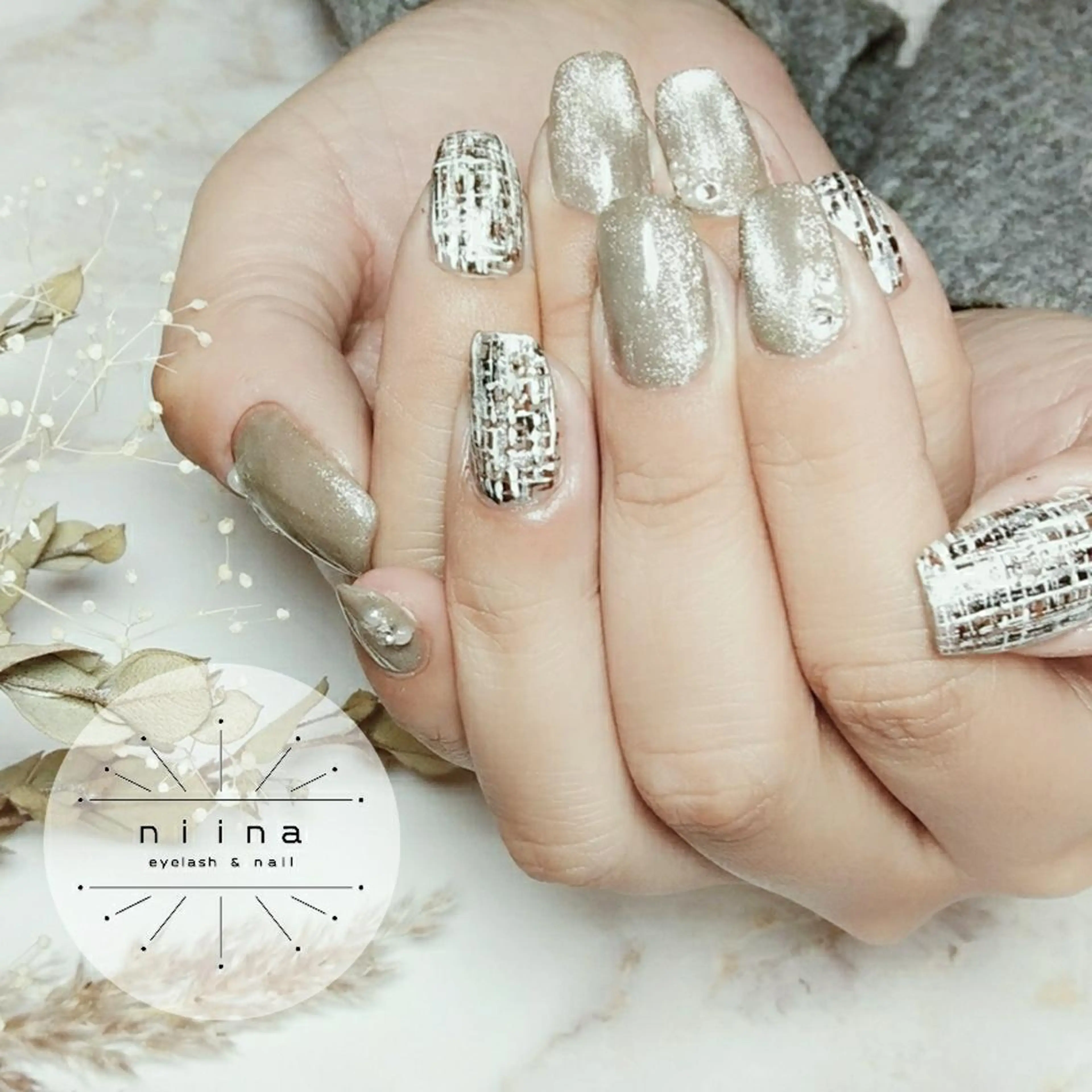 ネイル キラキラネイル マグネットネイル ツイードネイル n i i n a  -eye&nail-のマツエク・マツパデザイン