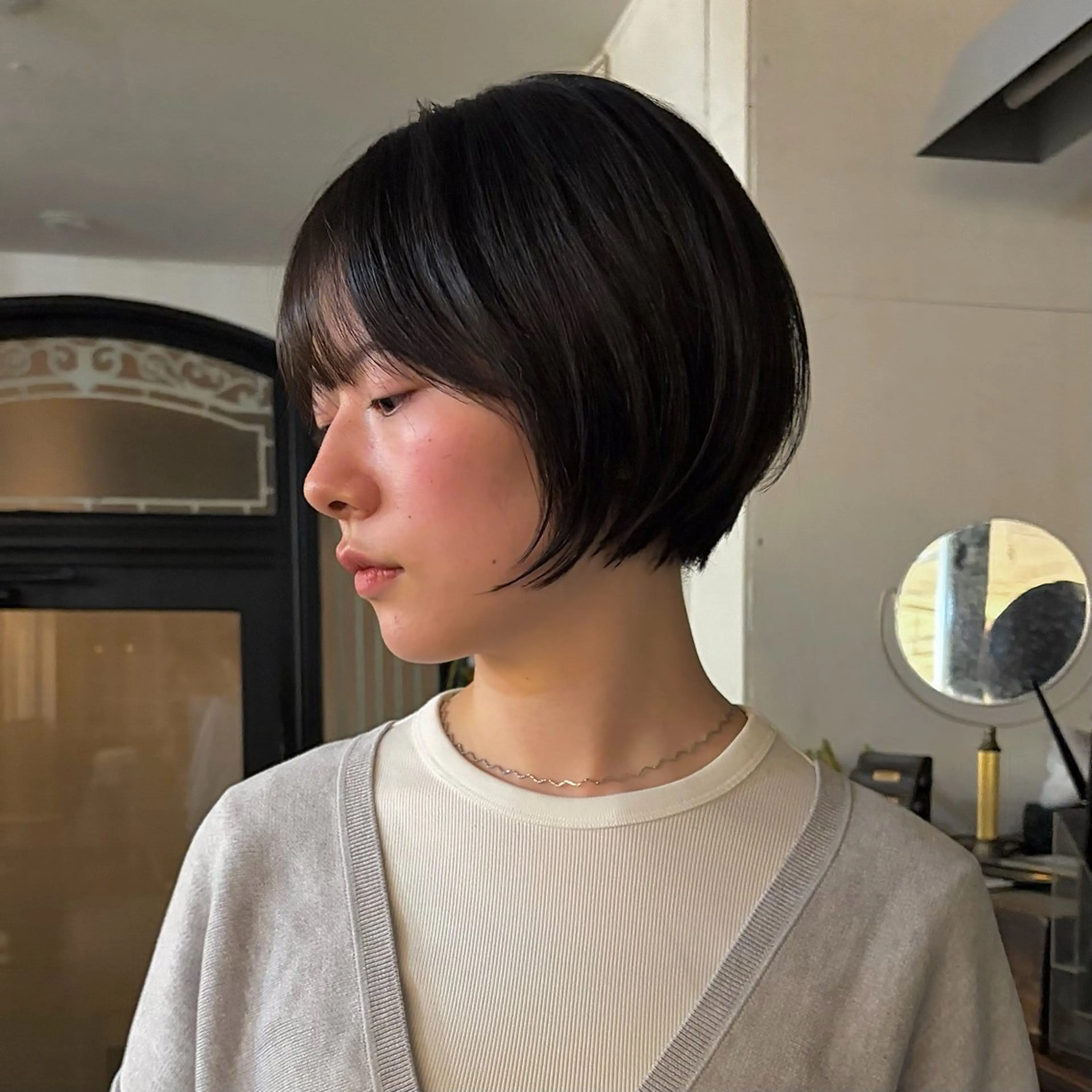 ショート 切りっぱなしボブ ショートボブ ボブ ショートヘア レイヤー/ベージュ mikuのヘアスタイル