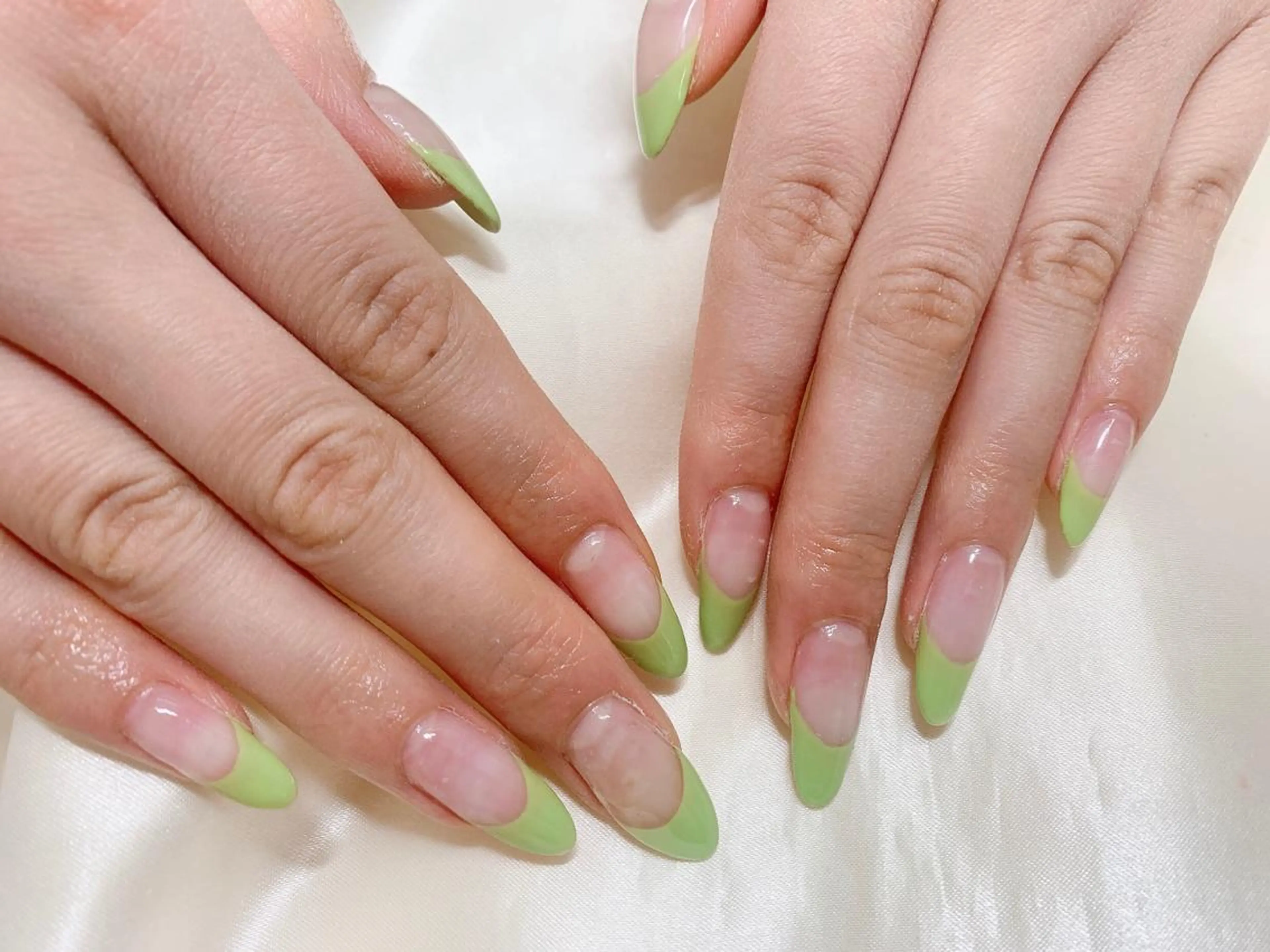 ネイル フレンチネイル グリーン パステルネイル mogunail &blowのネイルデザイン