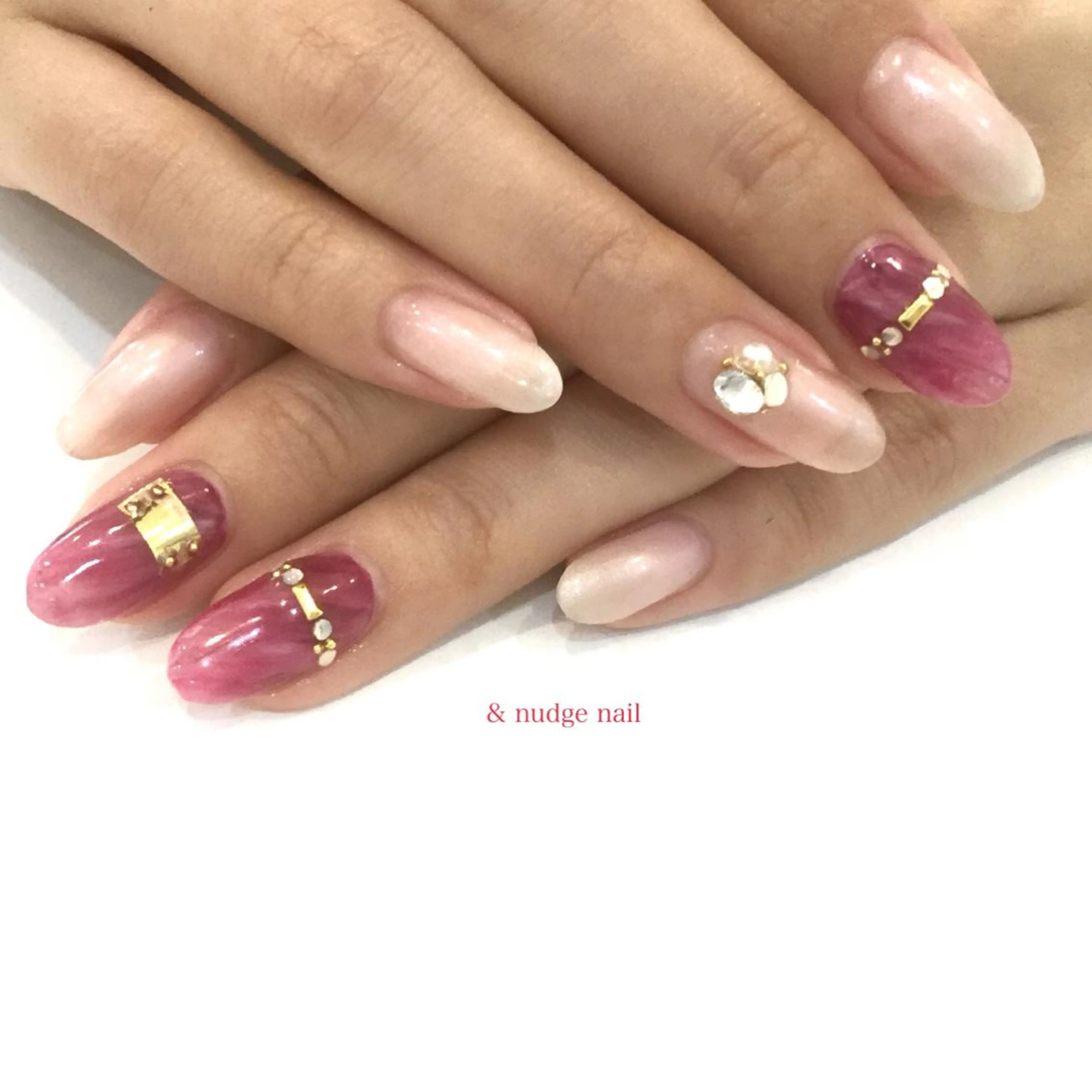 ネイル & nudge nail所属・&nudgenail 本多のネイルデザイン