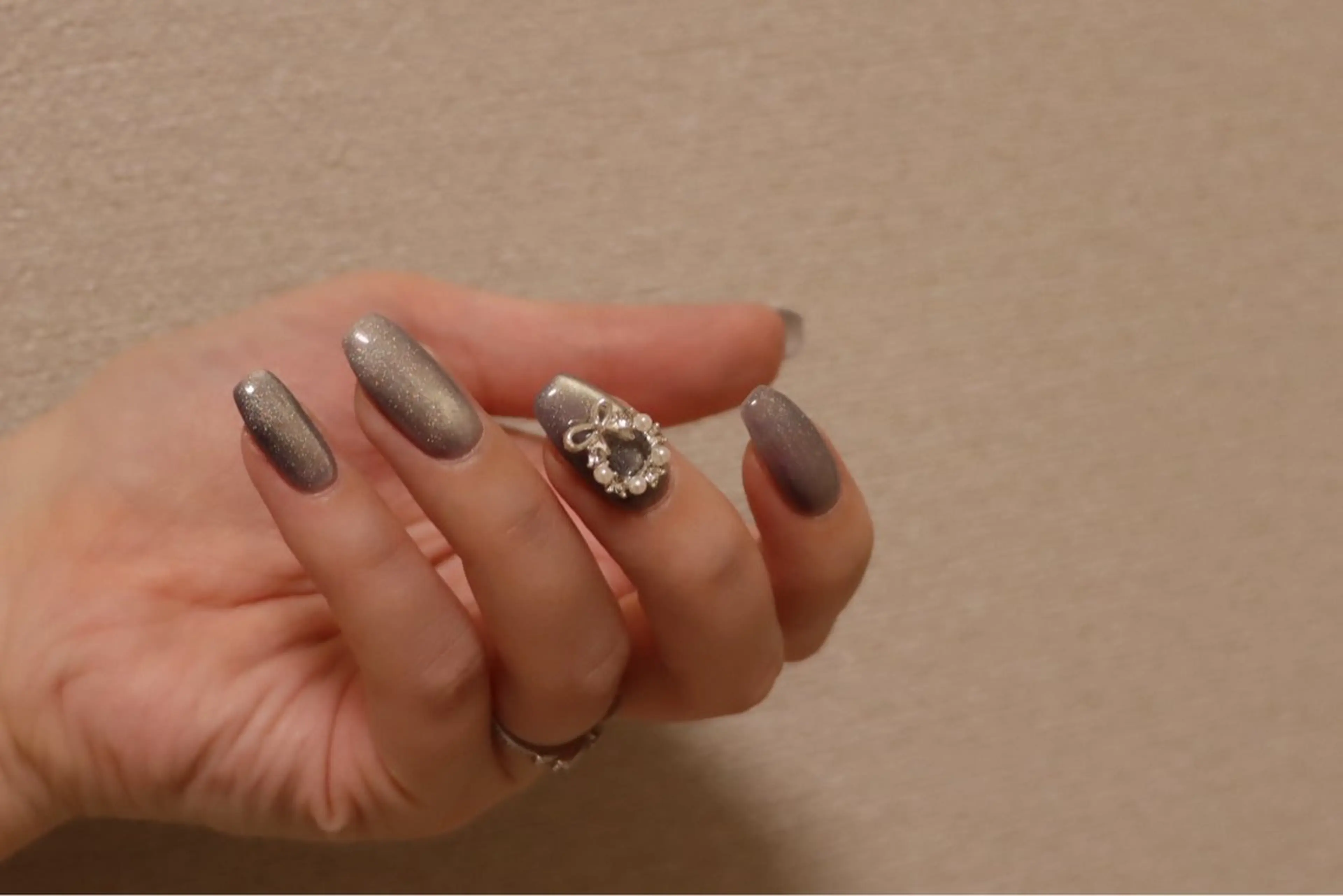 ネイル Earth Total Beauty Salon所属・アース　トータル ビューティサロンのネイルデザイン