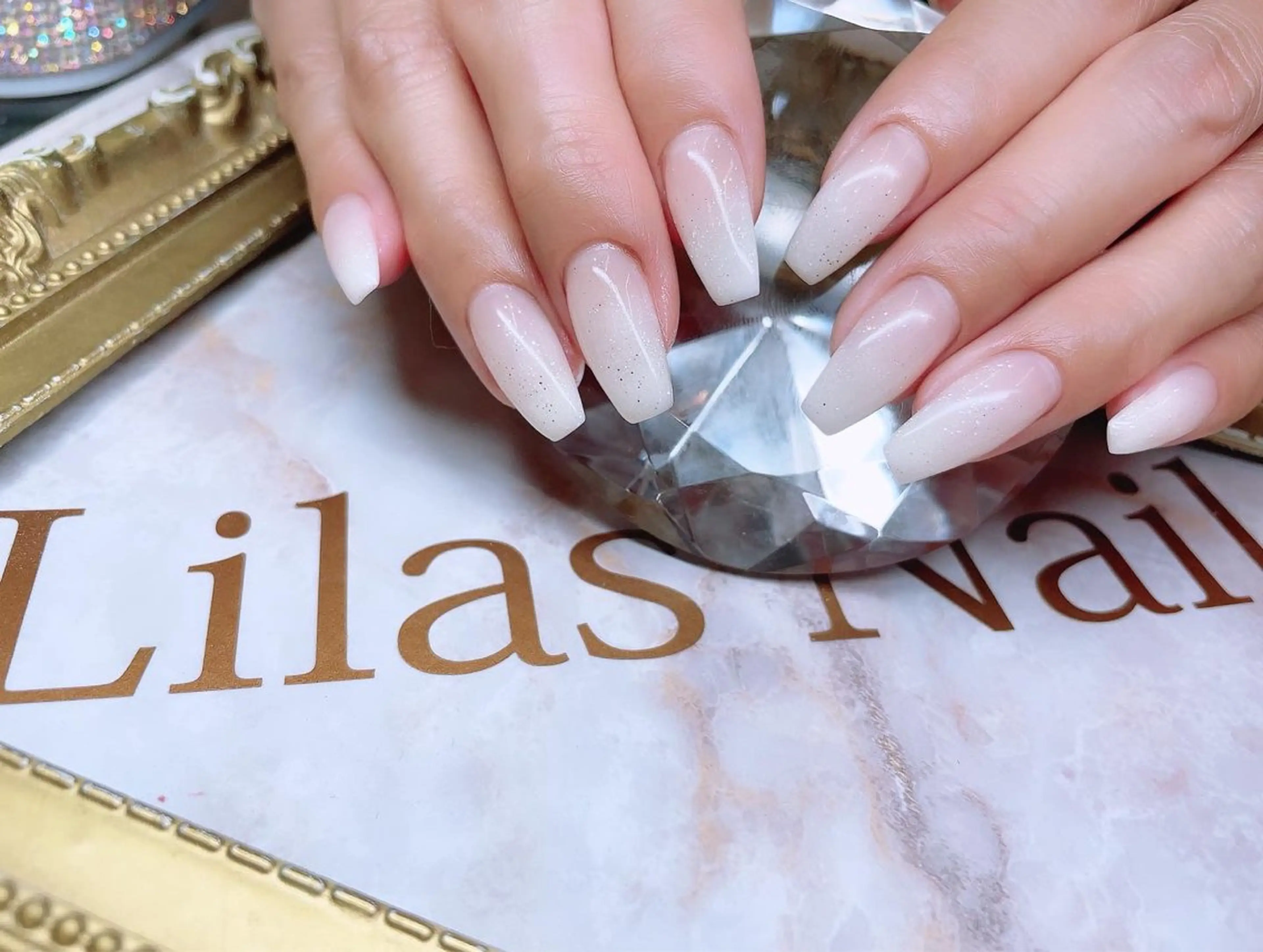 ネイル ジェルネイル グラデーション キラキラネイル 韓国ネイル ラメ(グリッター) Lilas Nailのネイルデザイン