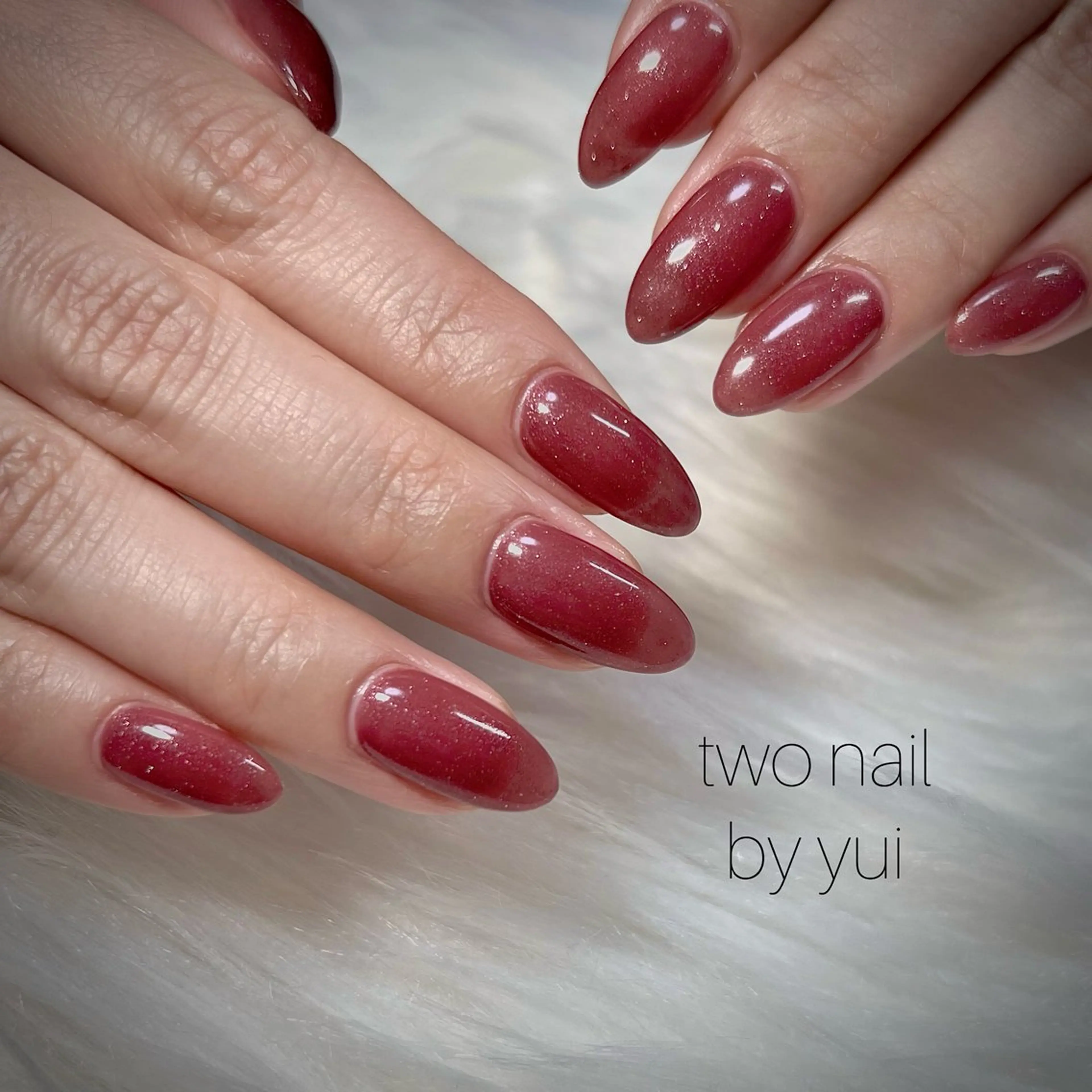 ネイル キラキラネイル ネイルチップ ホワイト ハンドネイル two nailのネイルデザイン