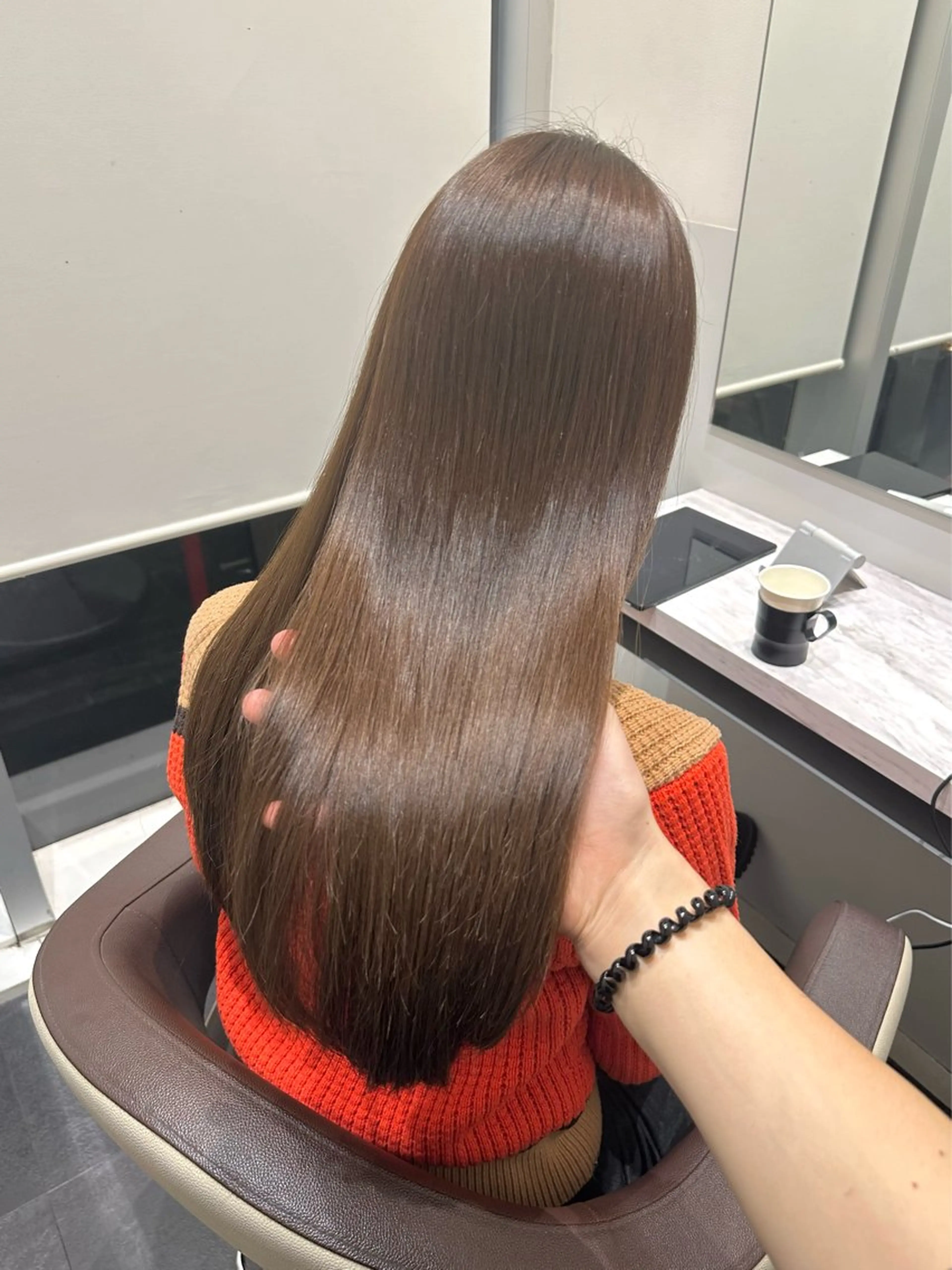 ロング カラー ベージュカラー ブリーチ ブリーチなしカラー カット ヘアカラー トリートメント 矢野 晃平のヘアスタイル