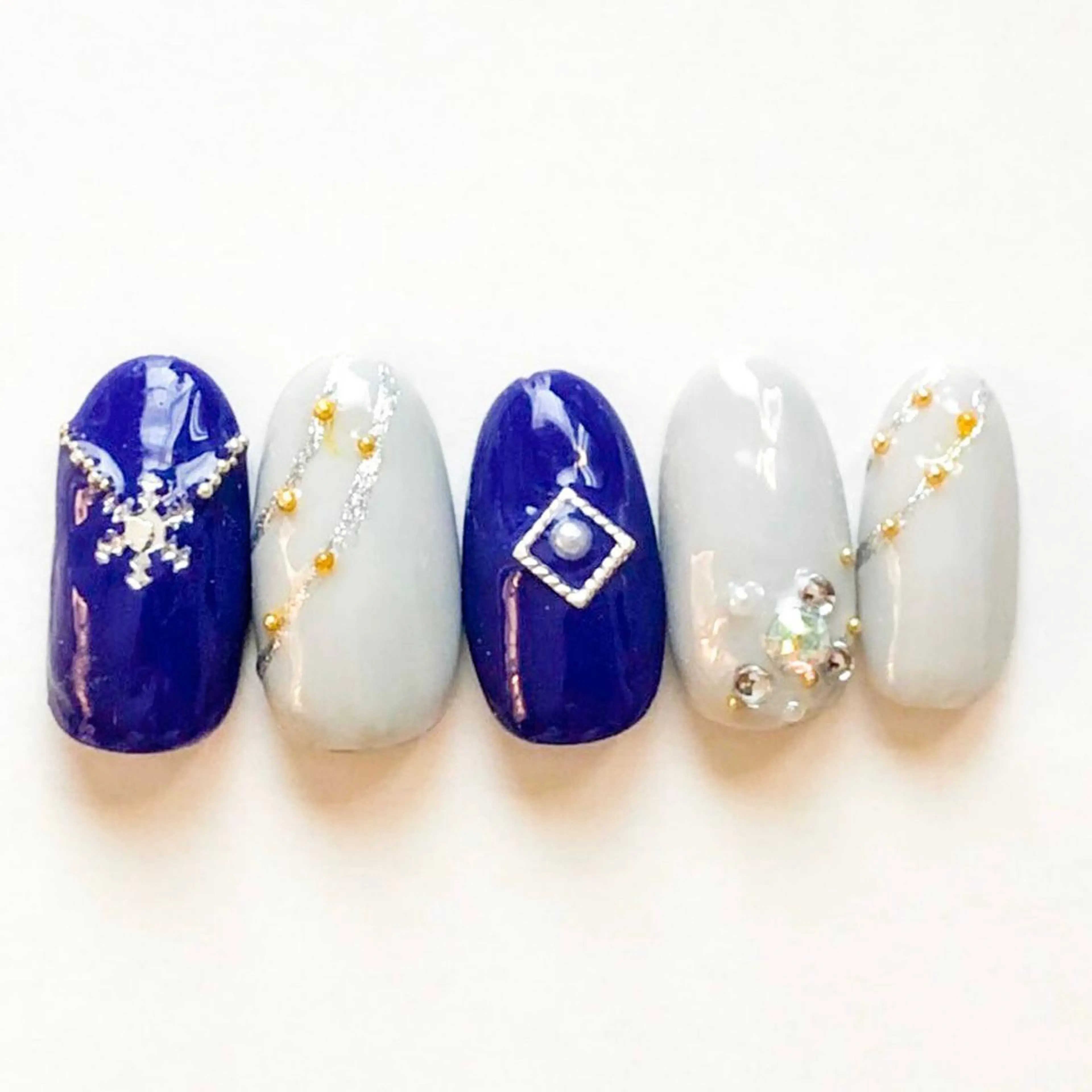 ネイル tiarynail K K🐼のネイルデザイン