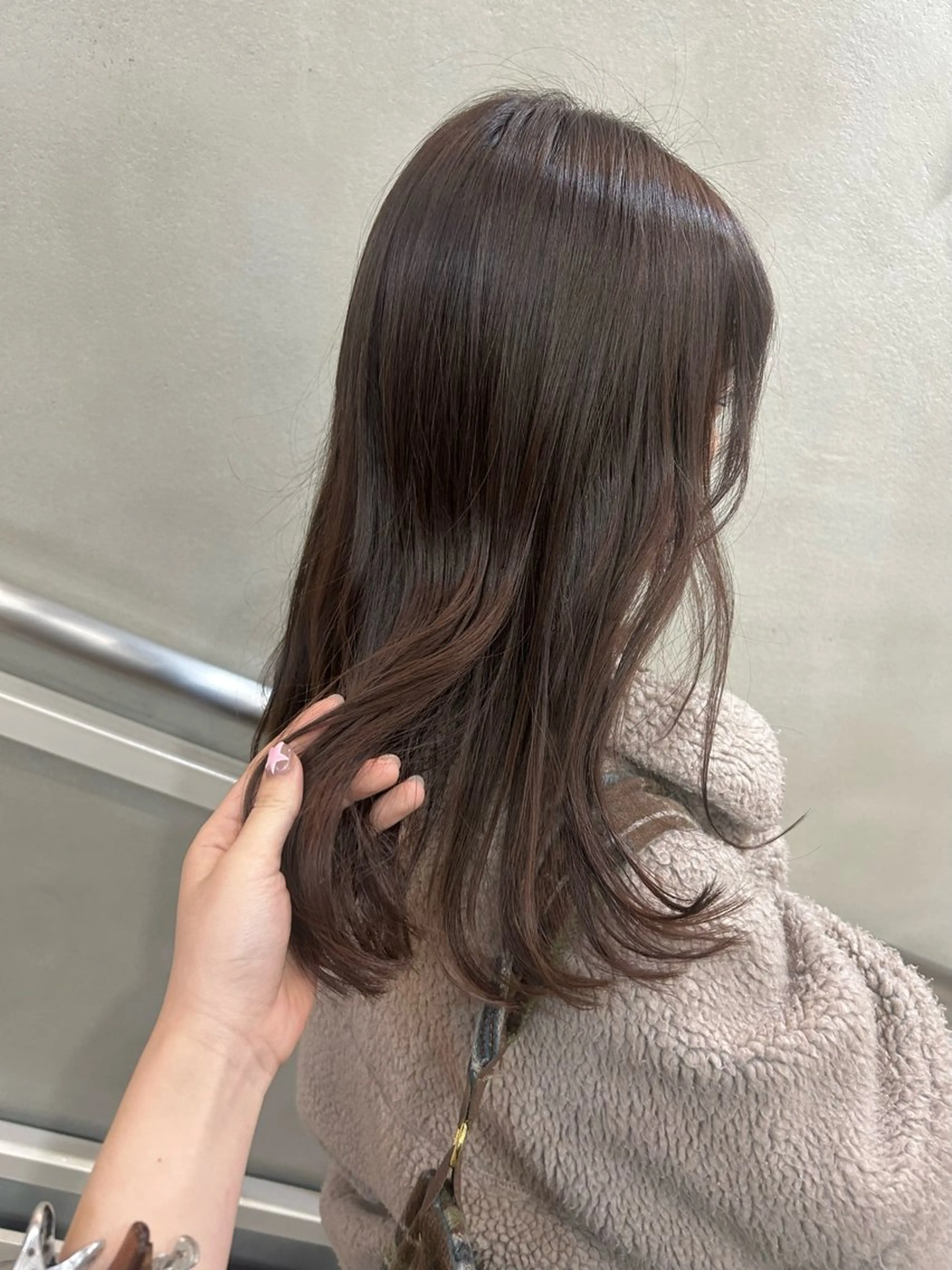 セミロング カラー ブラウンカラー チョコレートブラウン ヘアカラー トリートメント 透明感カラー/西梅田 / nagisa🦋のヘアスタイル