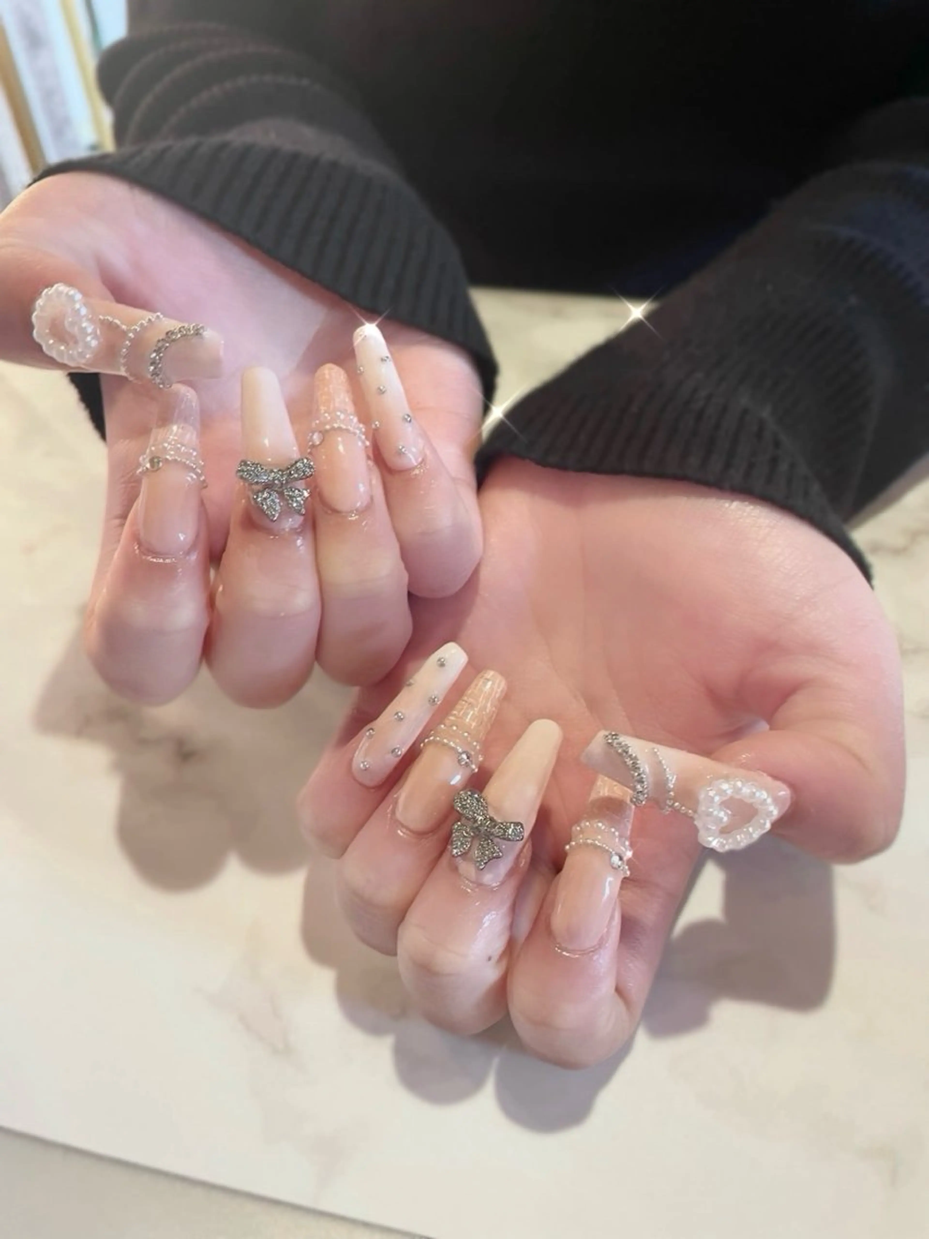 ネイル ハート リボン ハンドネイル Liebe あいりのネイルデザイン