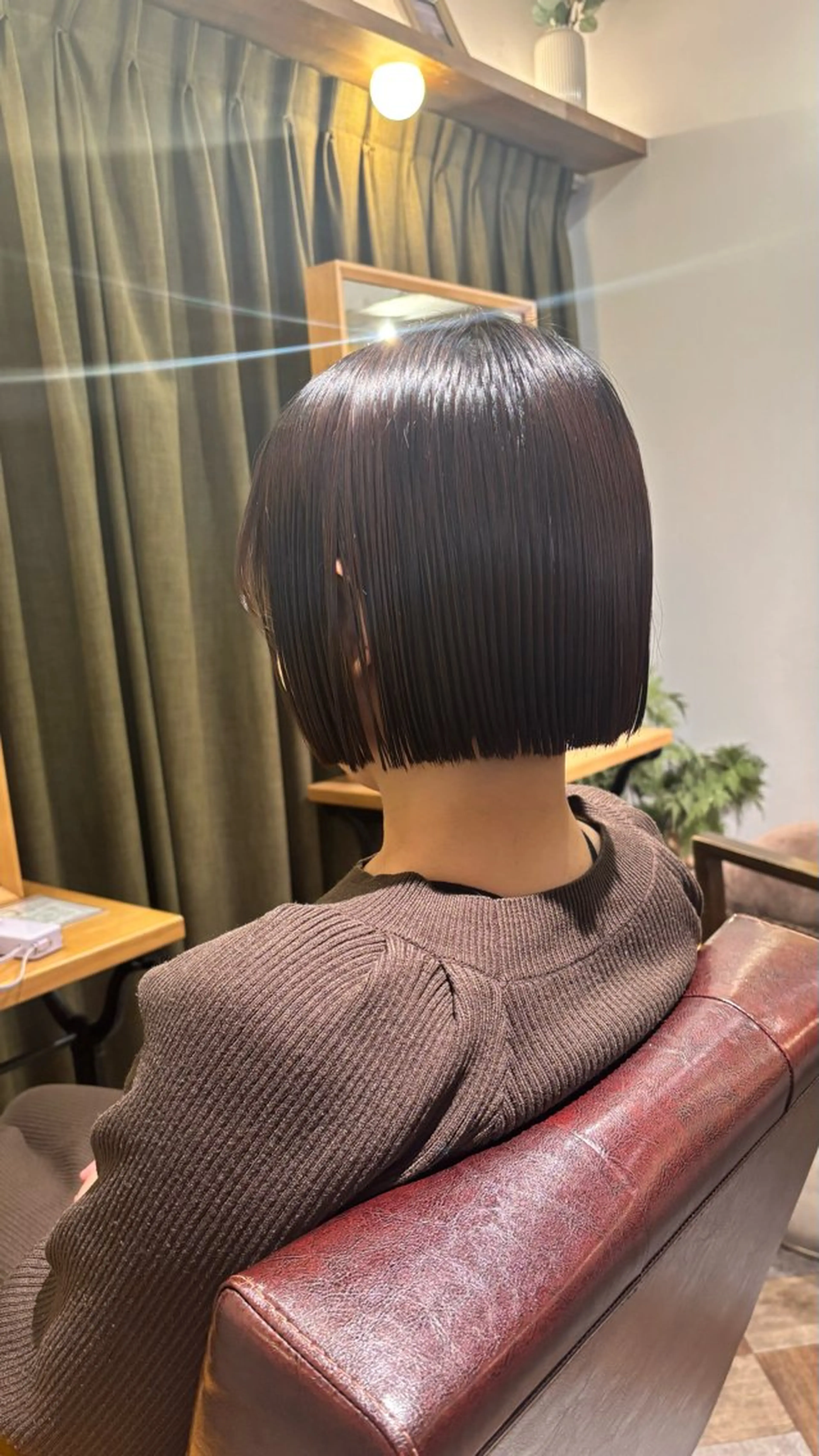 ミディアム 平出 千尋のヘアスタイル