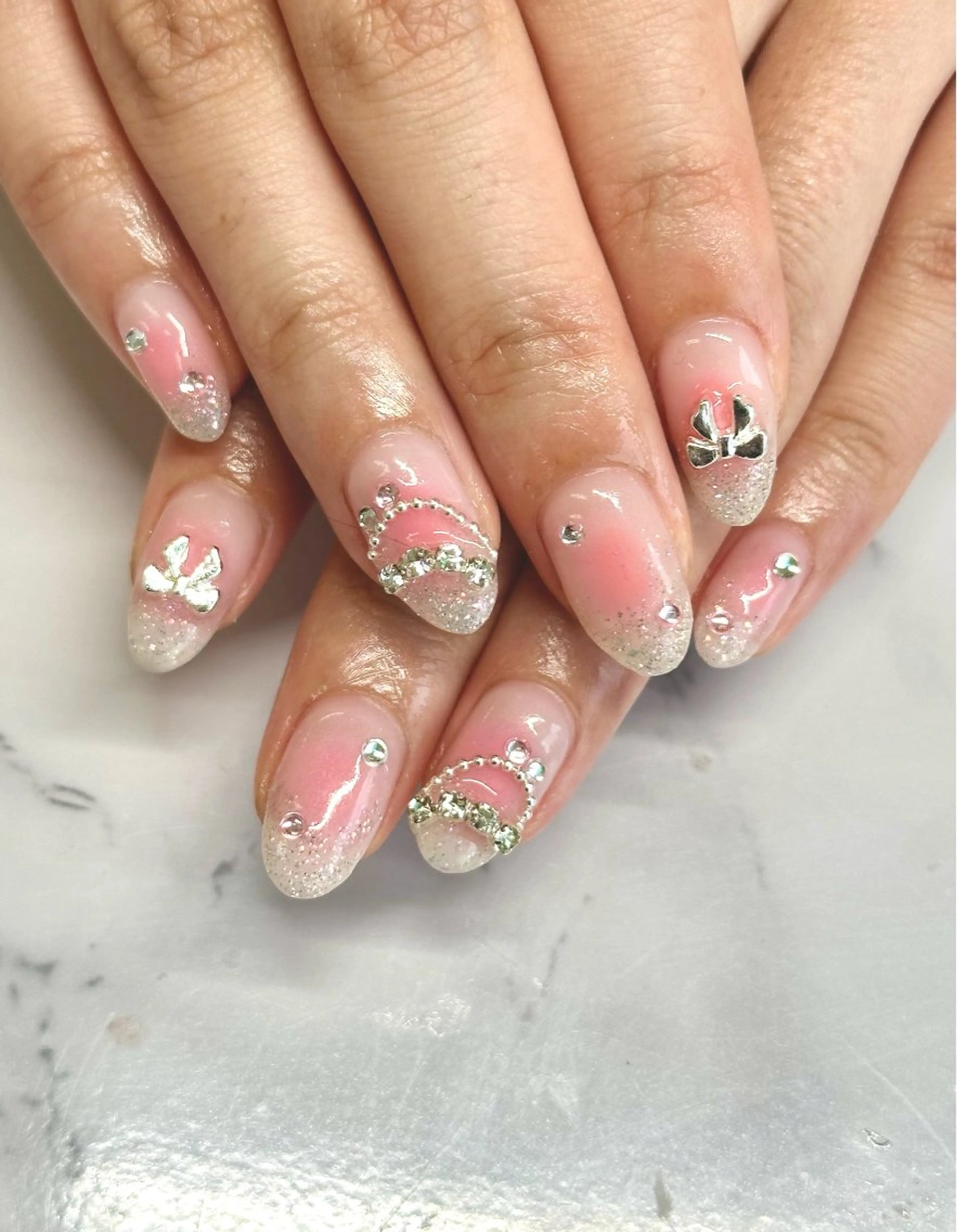 ネイル ハンドネイル salon iris 🦋北広島市大曲のネイルデザイン