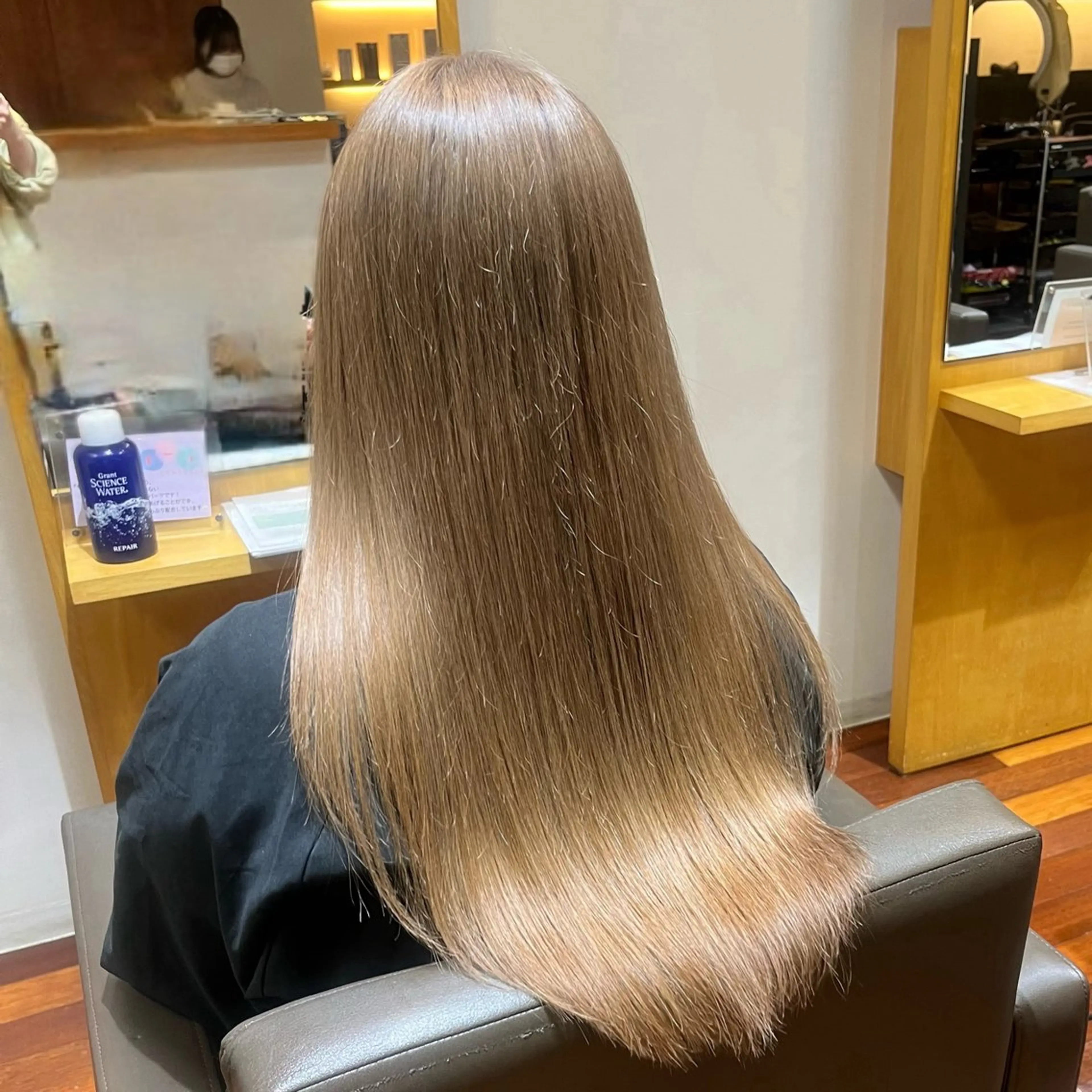 ロング カラー 谷野 春香のヘアスタイル