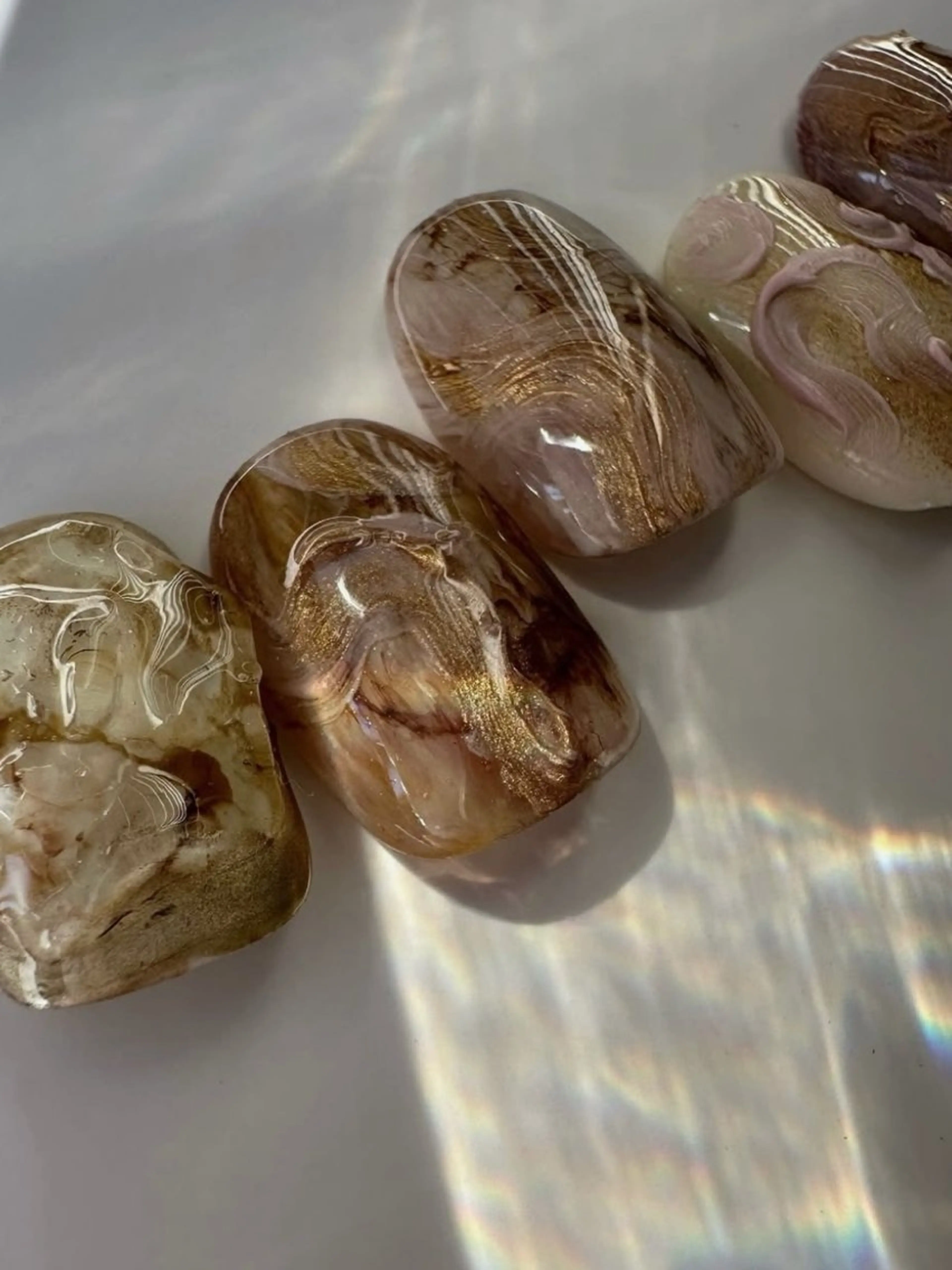 ネイル アートネイル 韓国ネイル ニュアンスネイル ぷっくりネイル talo .のネイルデザイン