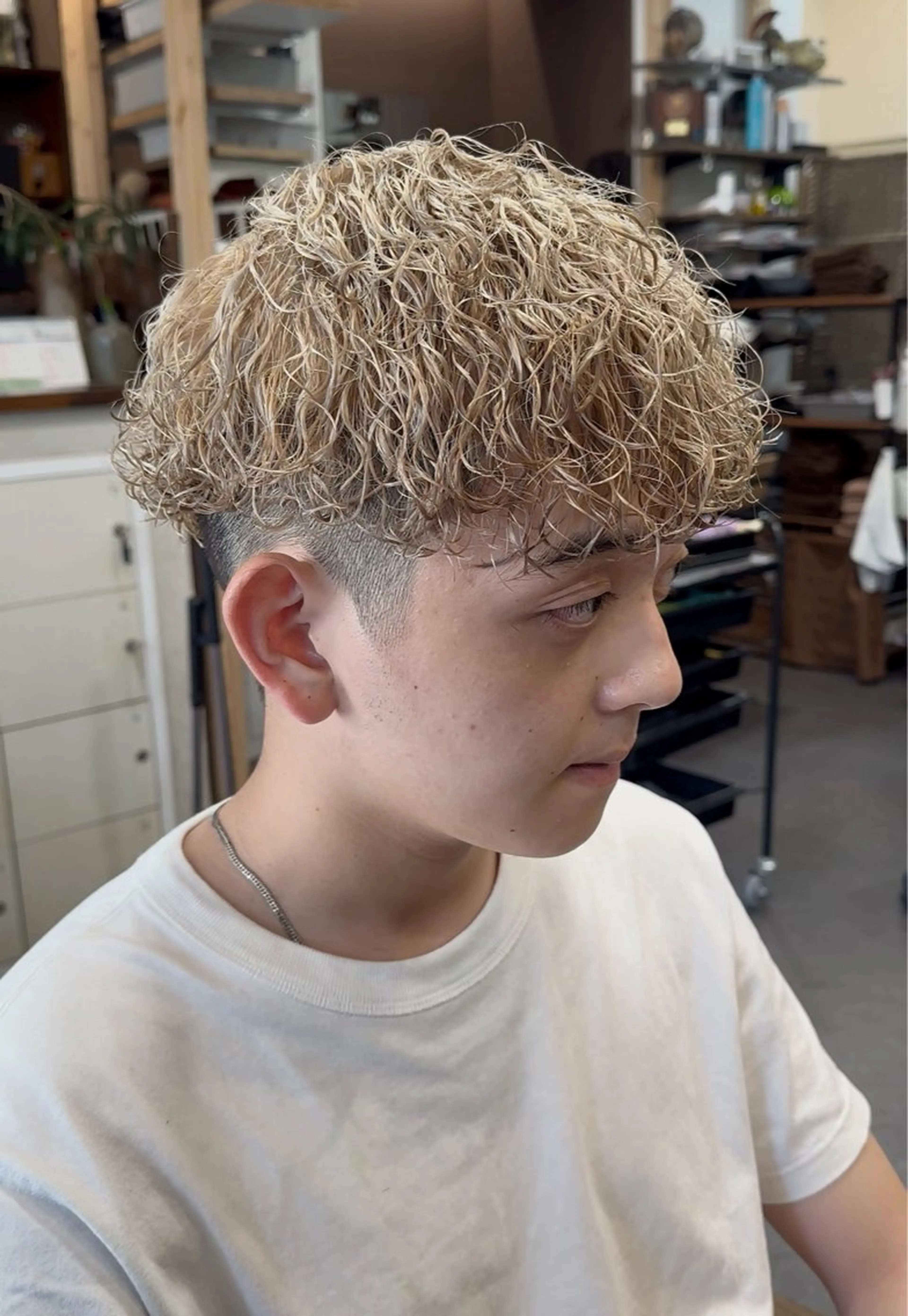 パーマ メンズ メンズブリーチ メンズパーマ スパイラルパーマ カット パーマ 年間2000名担当◎ パーマ職人/仲原佑樹のヘアスタイル