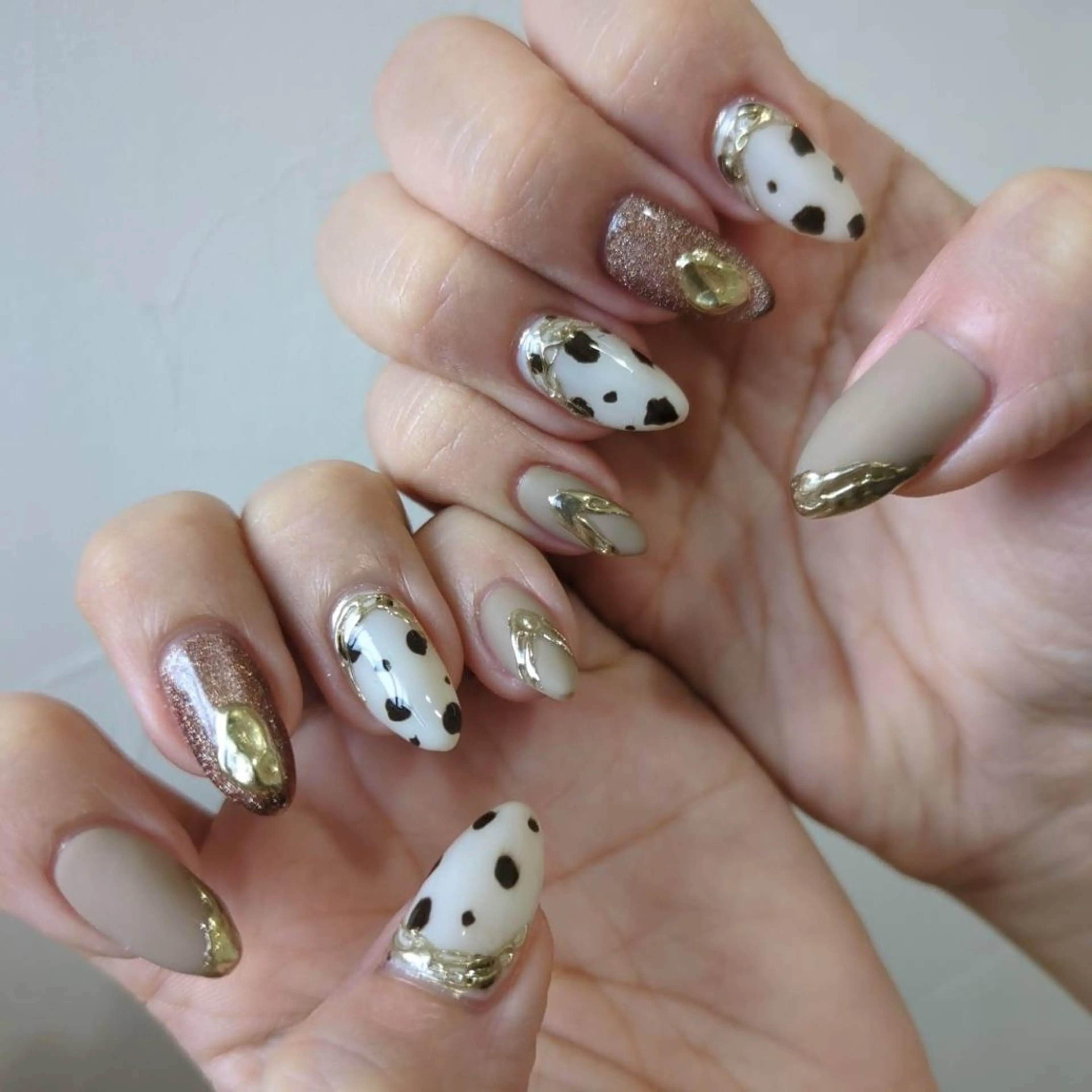 ネイル ハンドネイル 根津 綾子のネイルデザイン