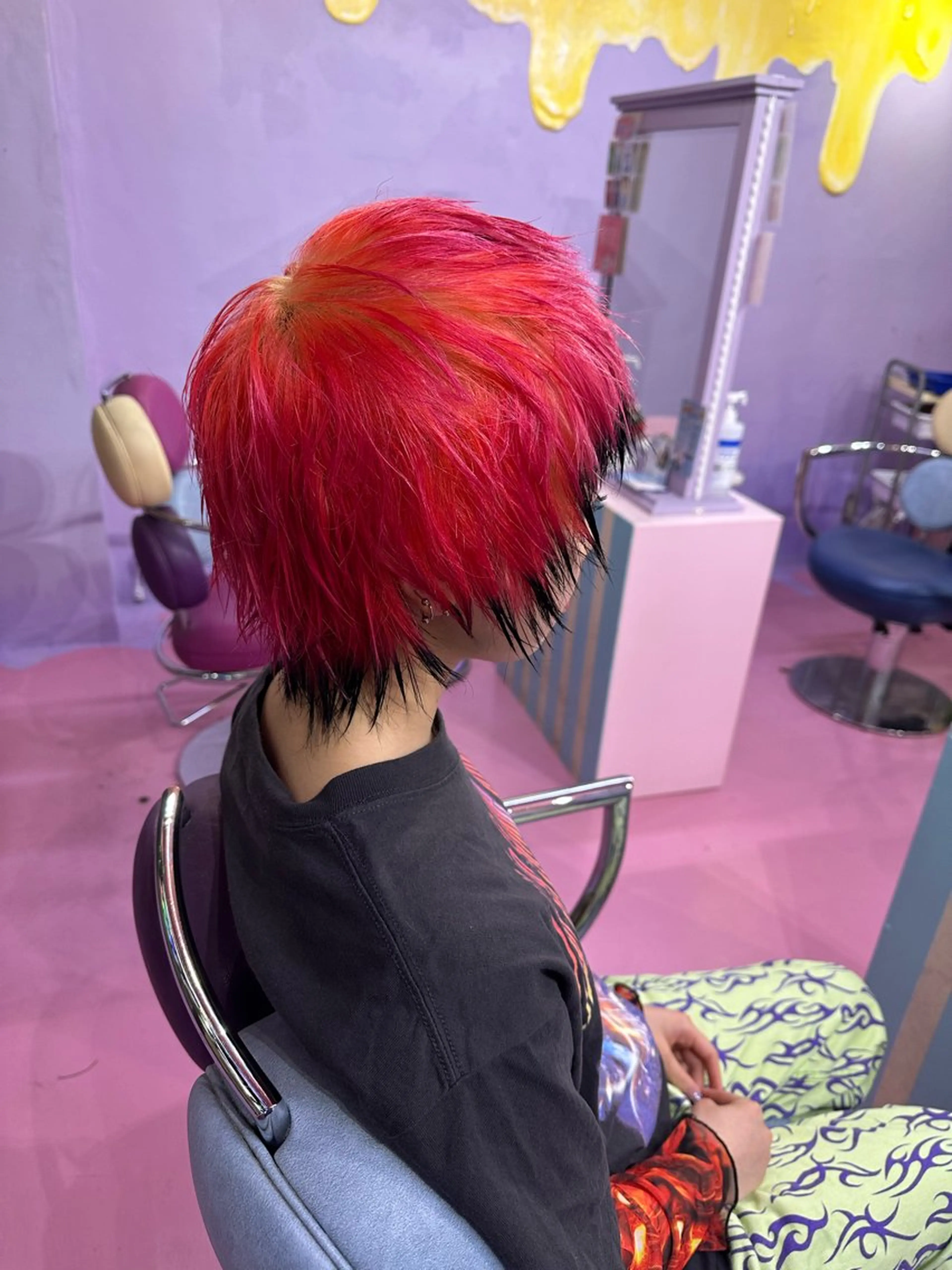 ショート カラー ♮やっしー♮ 🌈派手髪🌈のヘアスタイル