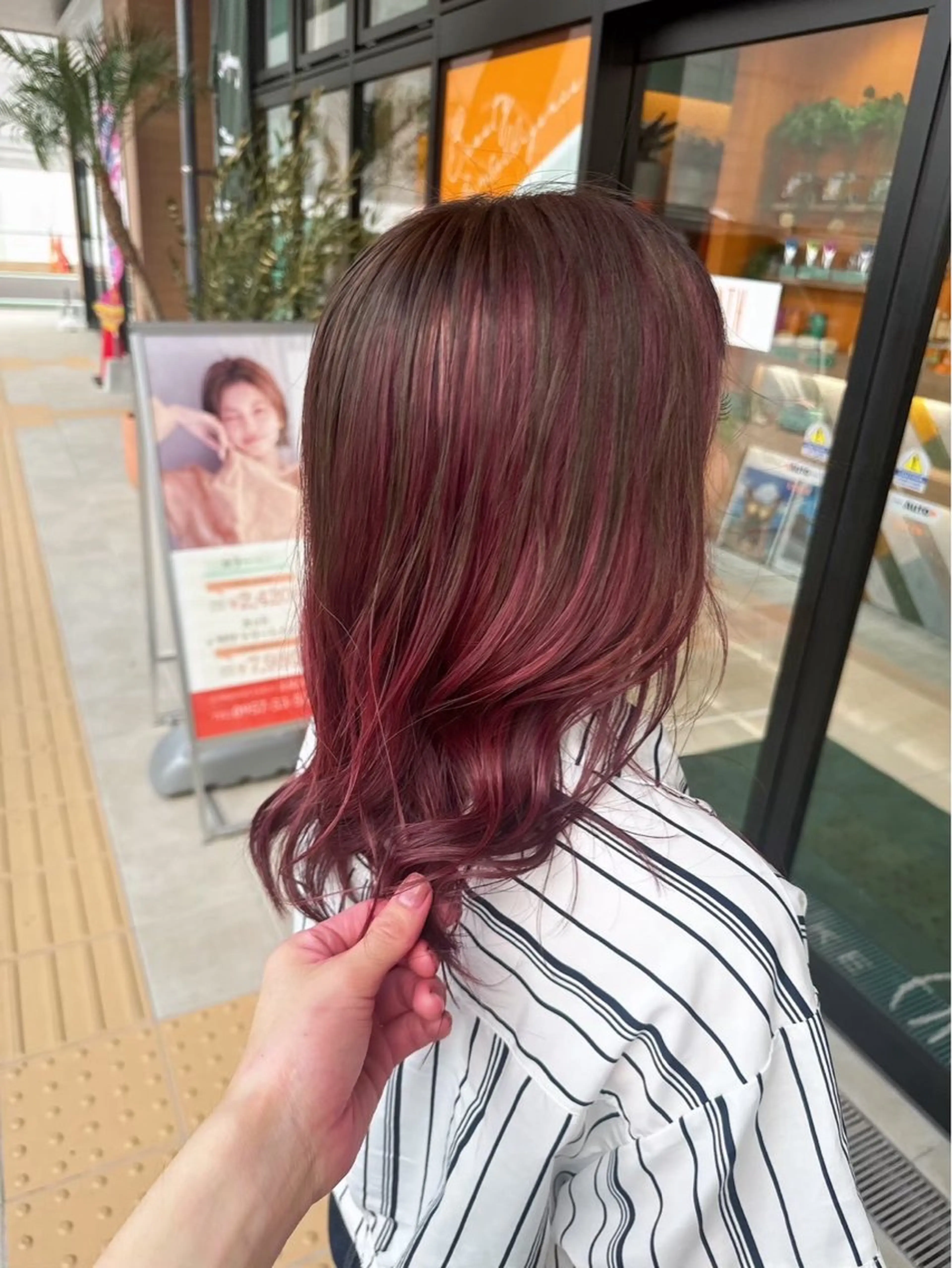 発色の良い暖色ならこれ！アジアンカラーの写真