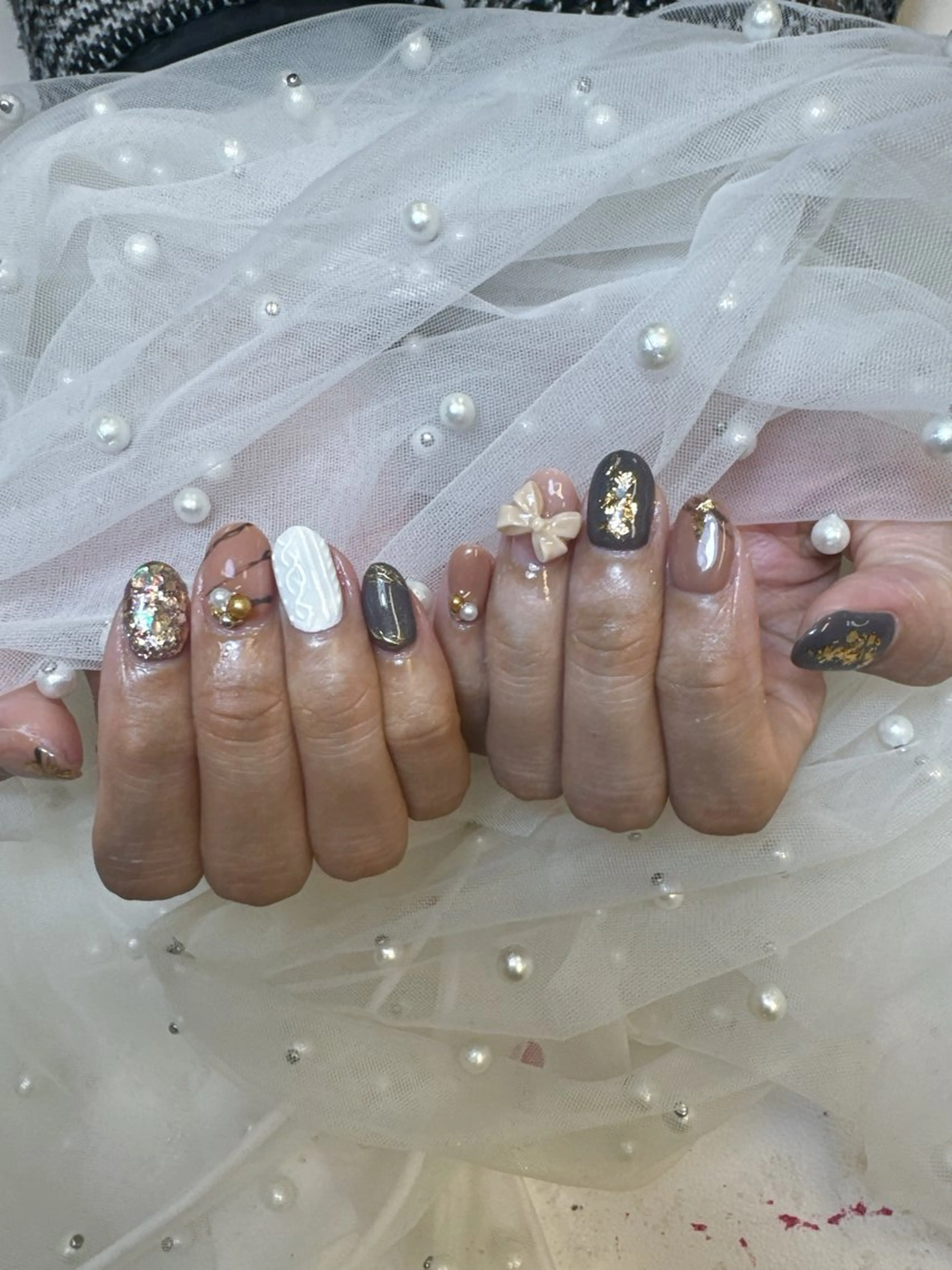 ネイル 成人式 フレンチネイル ジェルネイル キラキラネイル マグネットネイル ハンドネイル Queeens nailのネイルデザイン