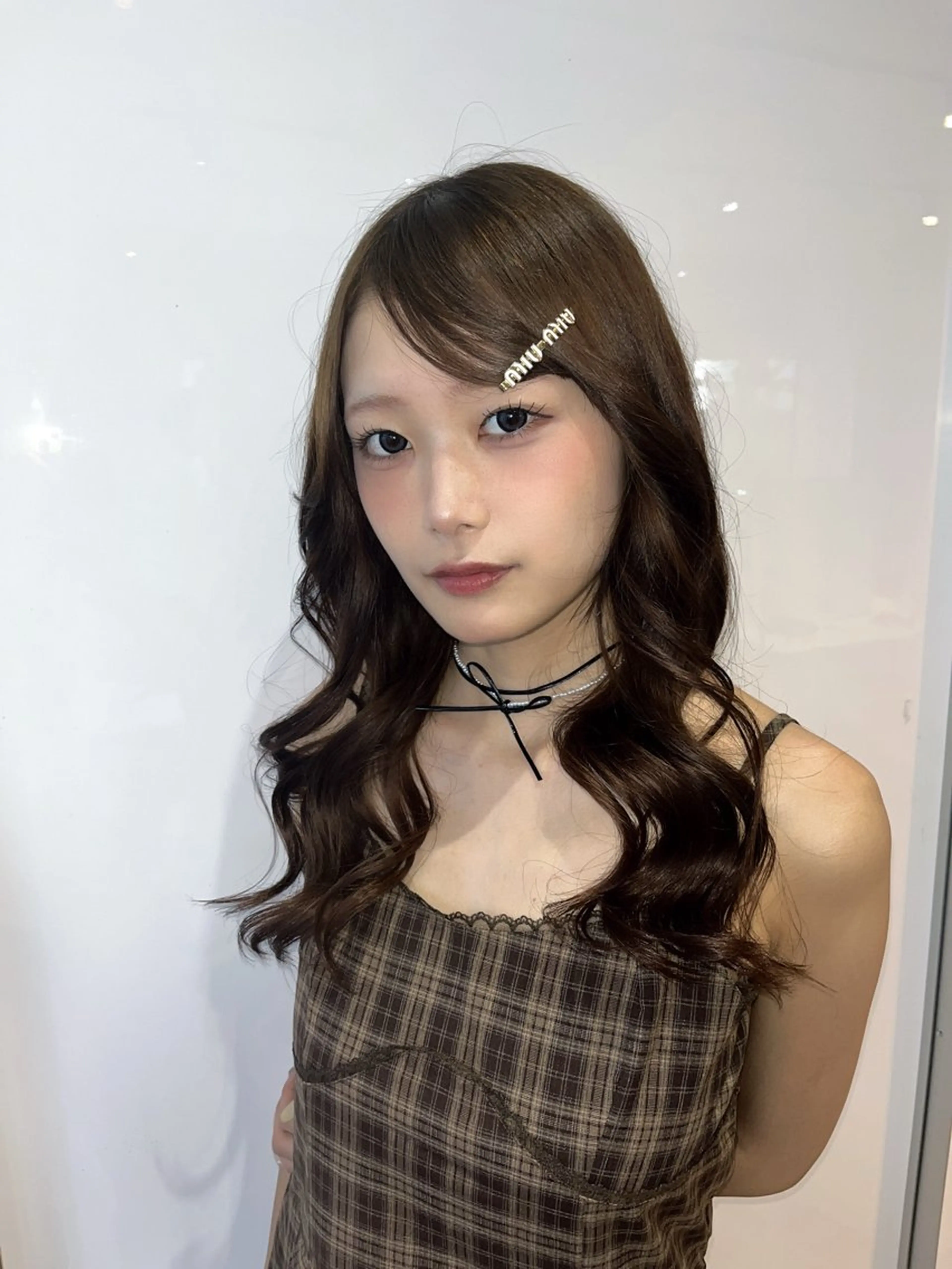 カラー シモカワ メイのヘアスタイル