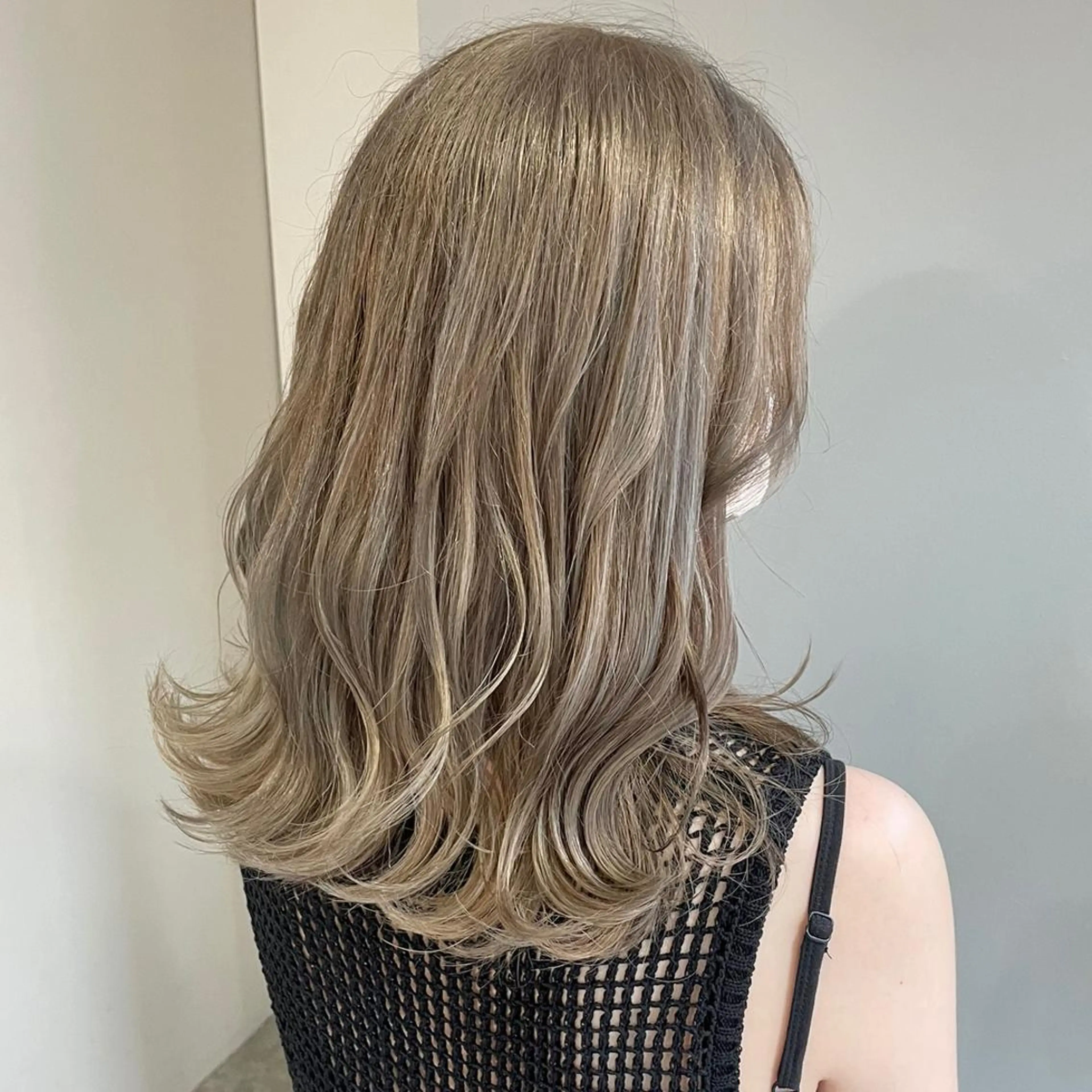 セミロング ヘアカラー ♡透明感/艶カラー/ M a I ♡のヘアスタイル