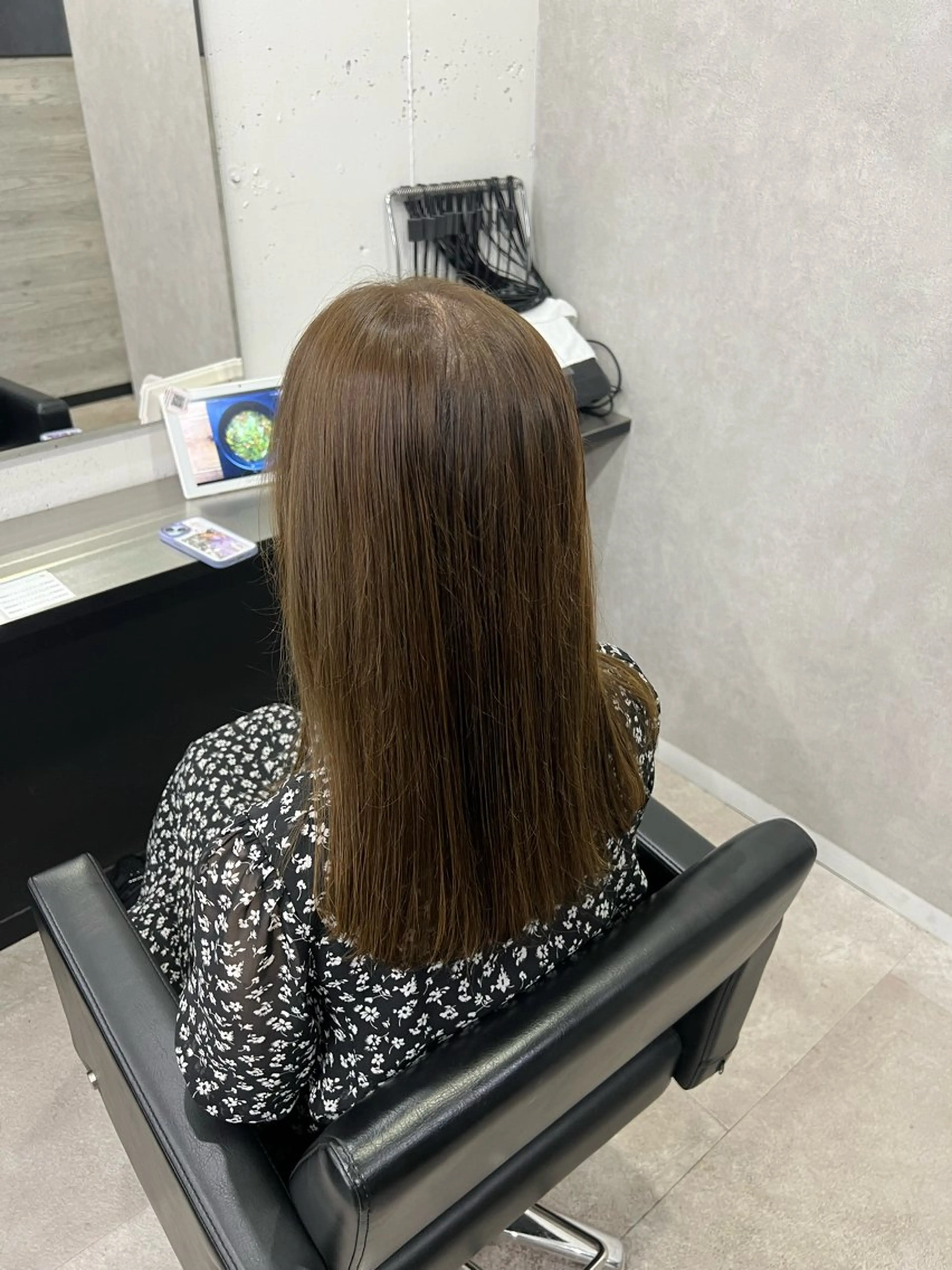 セミロング ヘアカラー トリートメント ANNA 🦋‪‎🤍のヘアスタイル