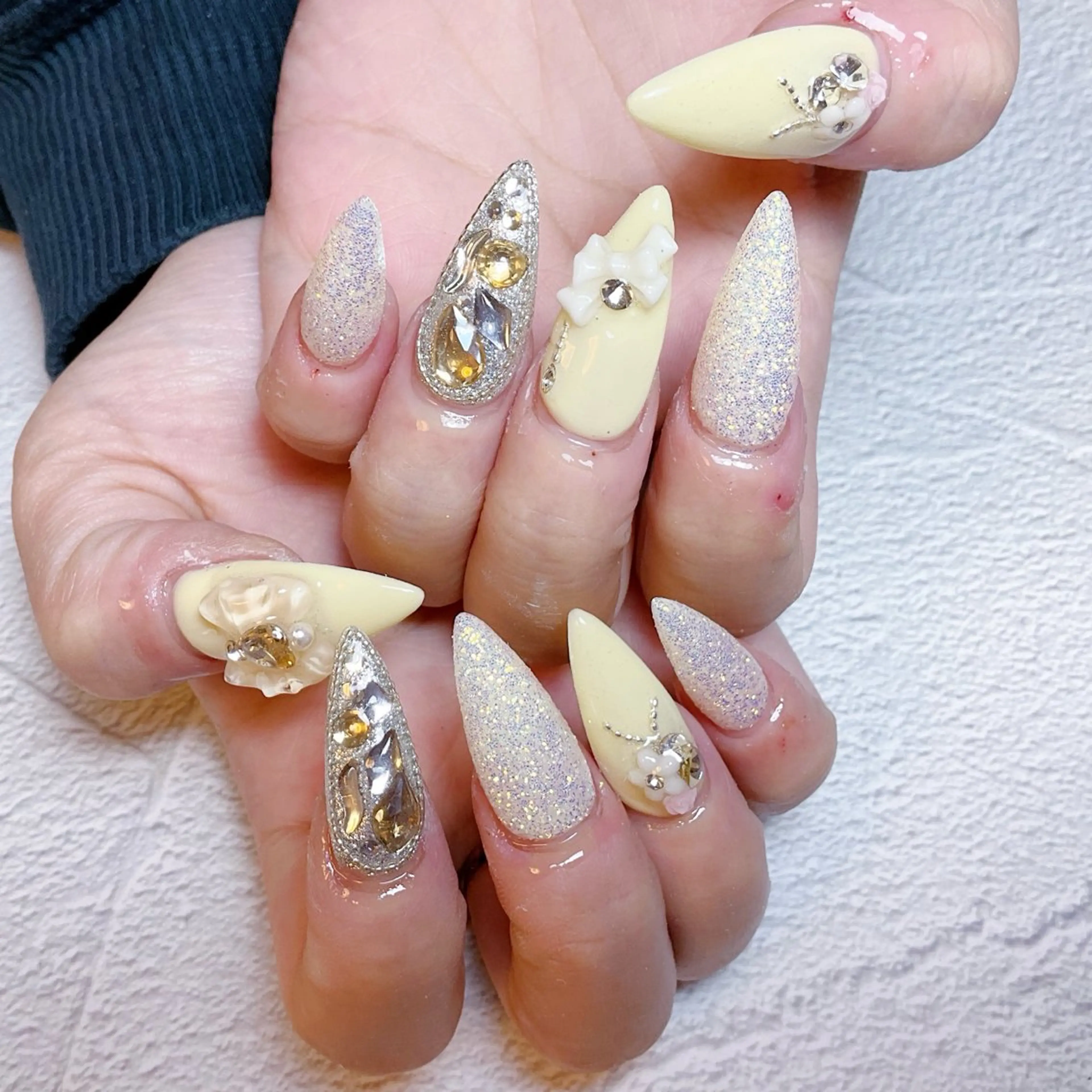 ネイル ハンドネイル 🍭Yun nail hyejin🌸のネイルデザイン