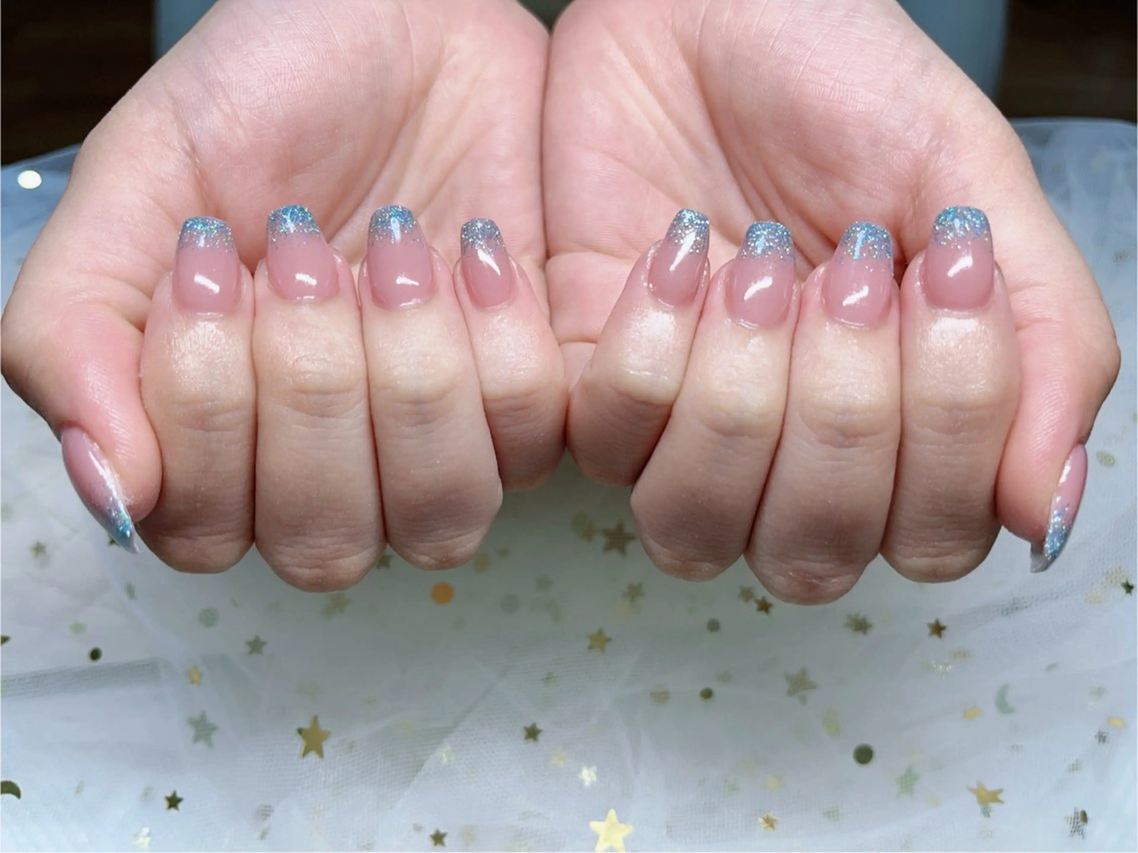 ネイル グラデーション ラメ(グリッター) ラメグラデーション Azel nail 伊野麗のネイルデザイン