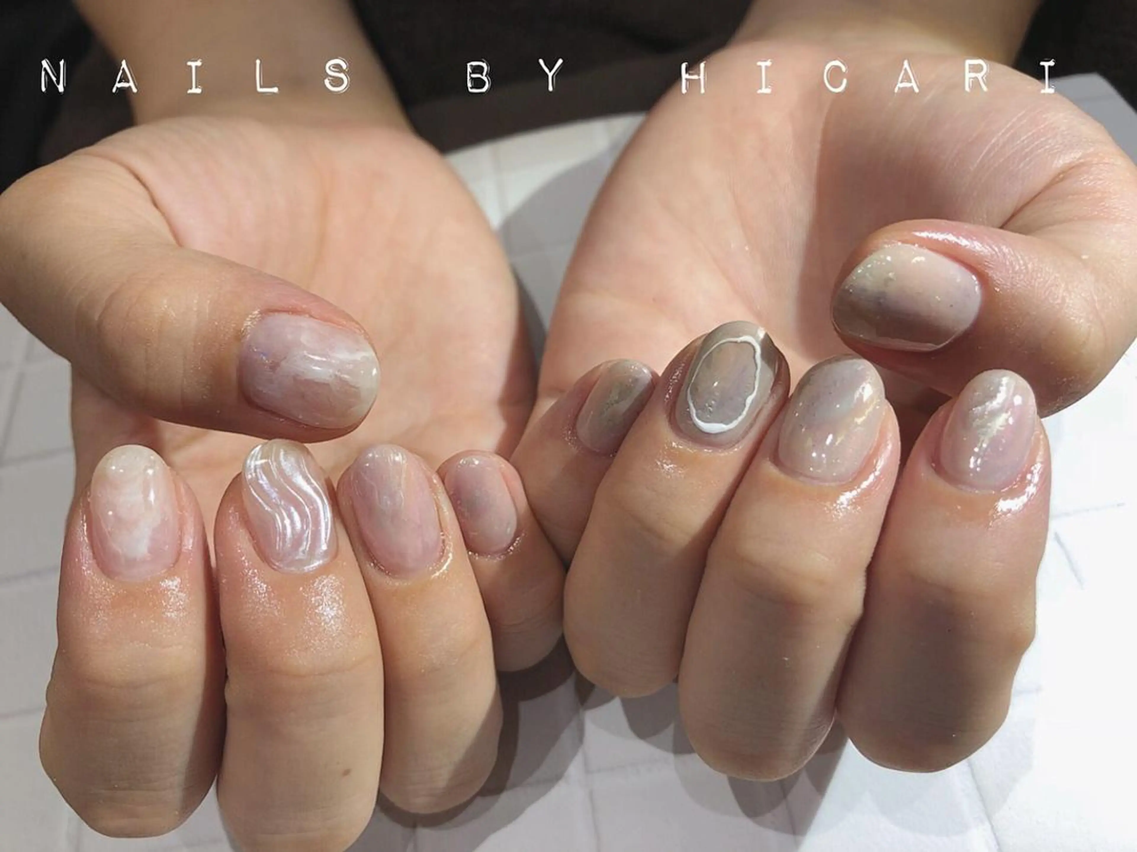 ショート カラー ネイル マツエク・マツパ illum hicariのネイルデザイン